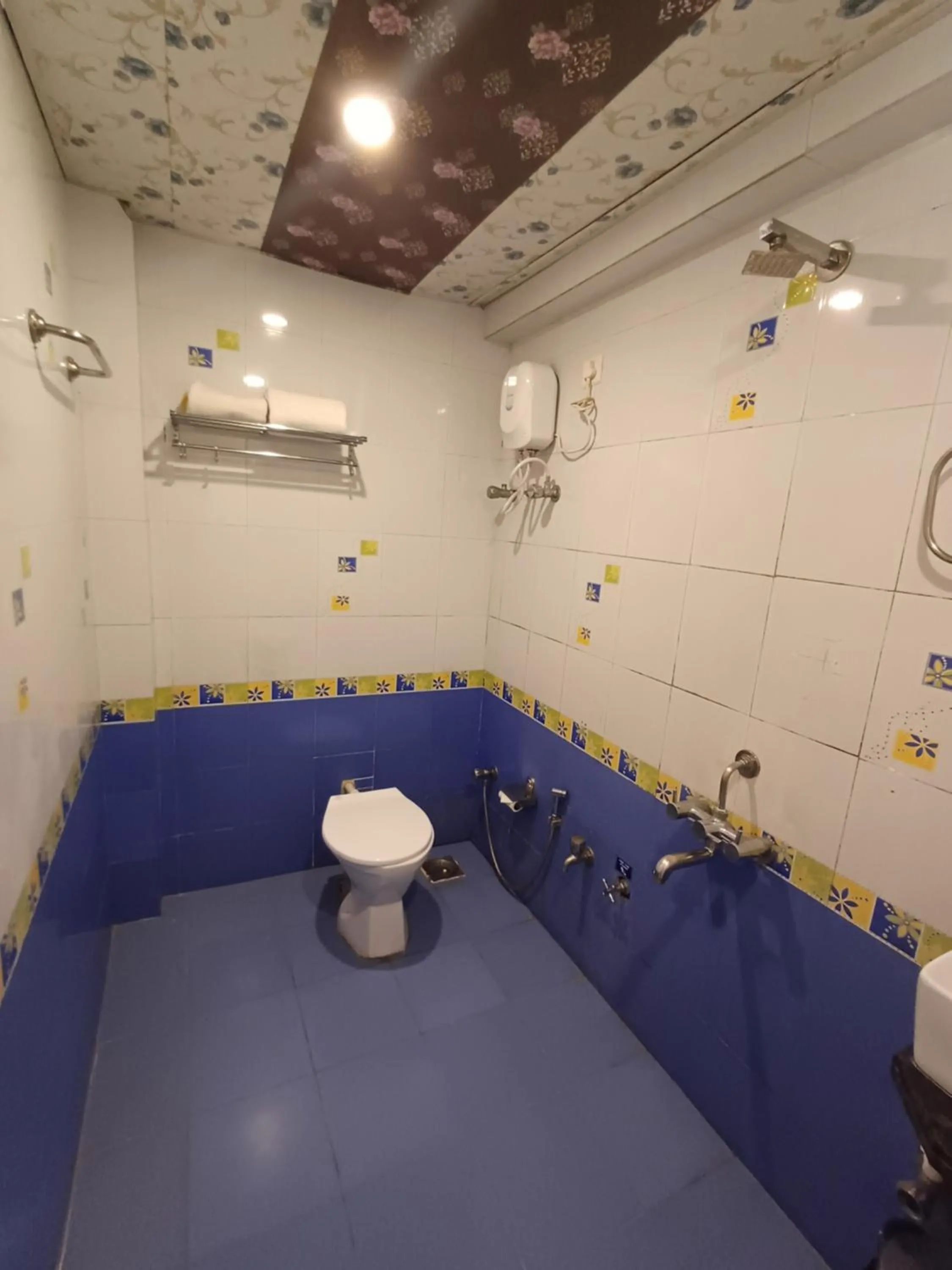 Bathroom in VITS Daman Devka Beach