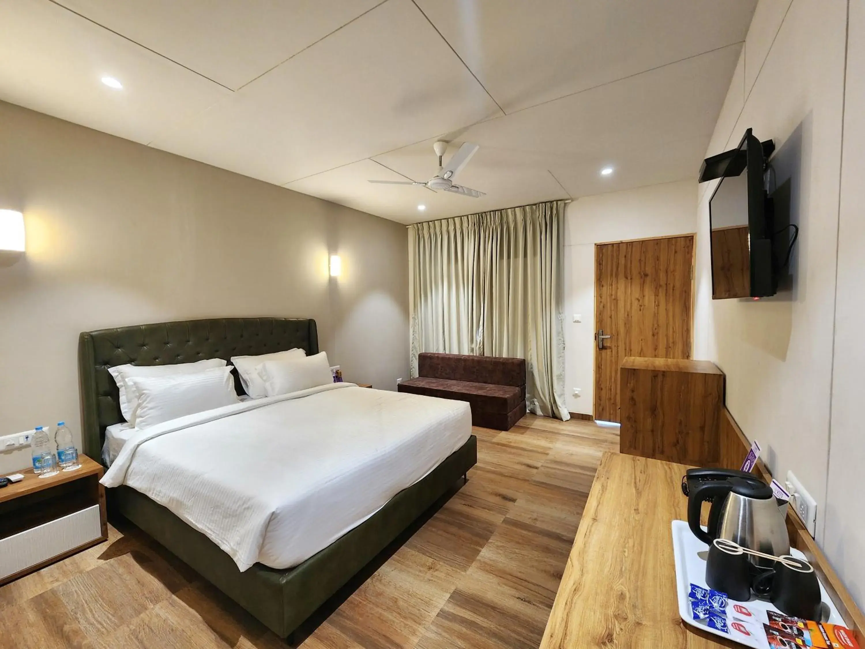 Cottage Room in VITS Daman Devka Beach Cottage Room in VITS Daman Devka Beach