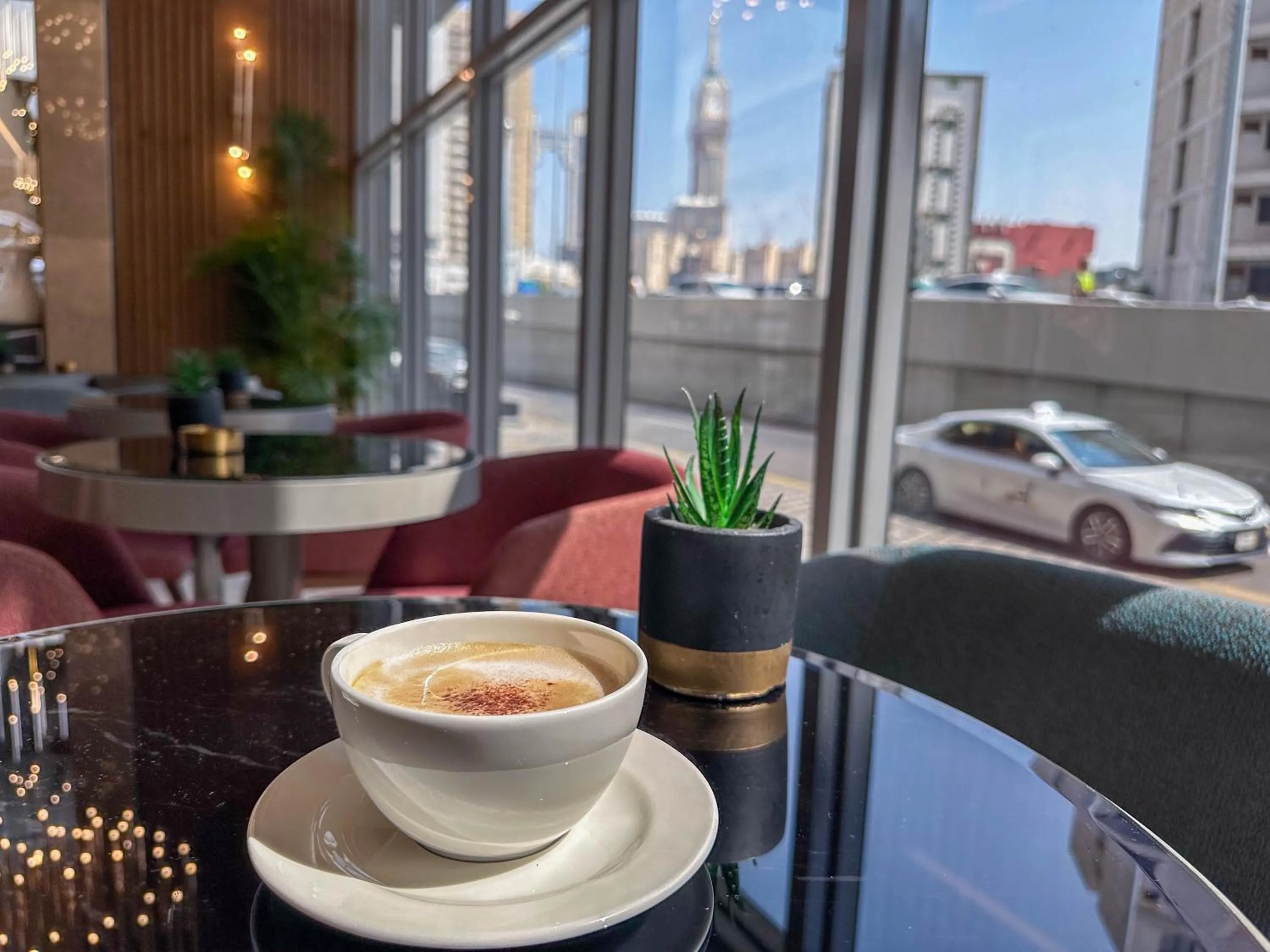 Lounge or bar in Three Pearls Musalli Hotel