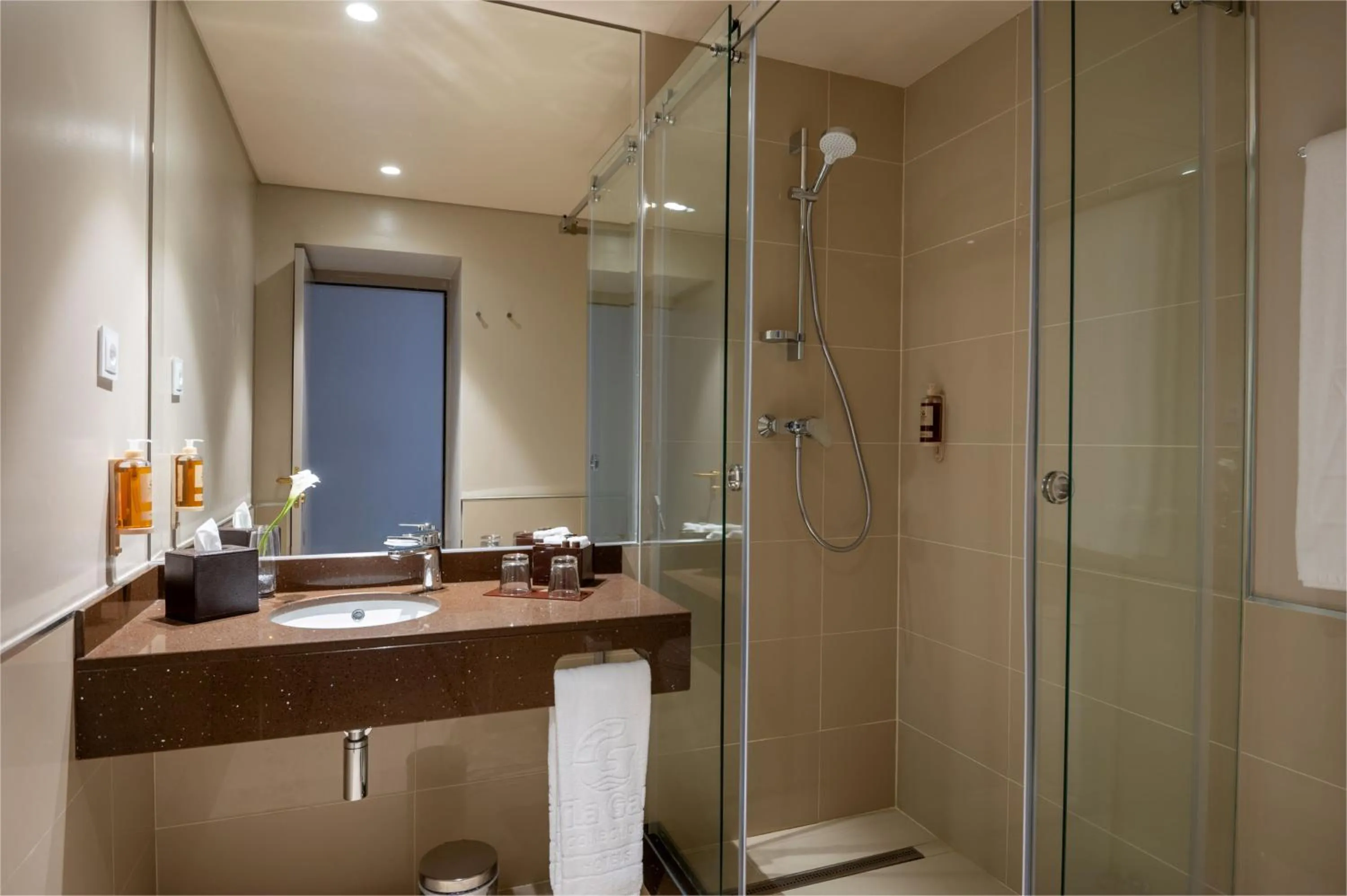 Shower in Vila Gale Collection S.Miguel