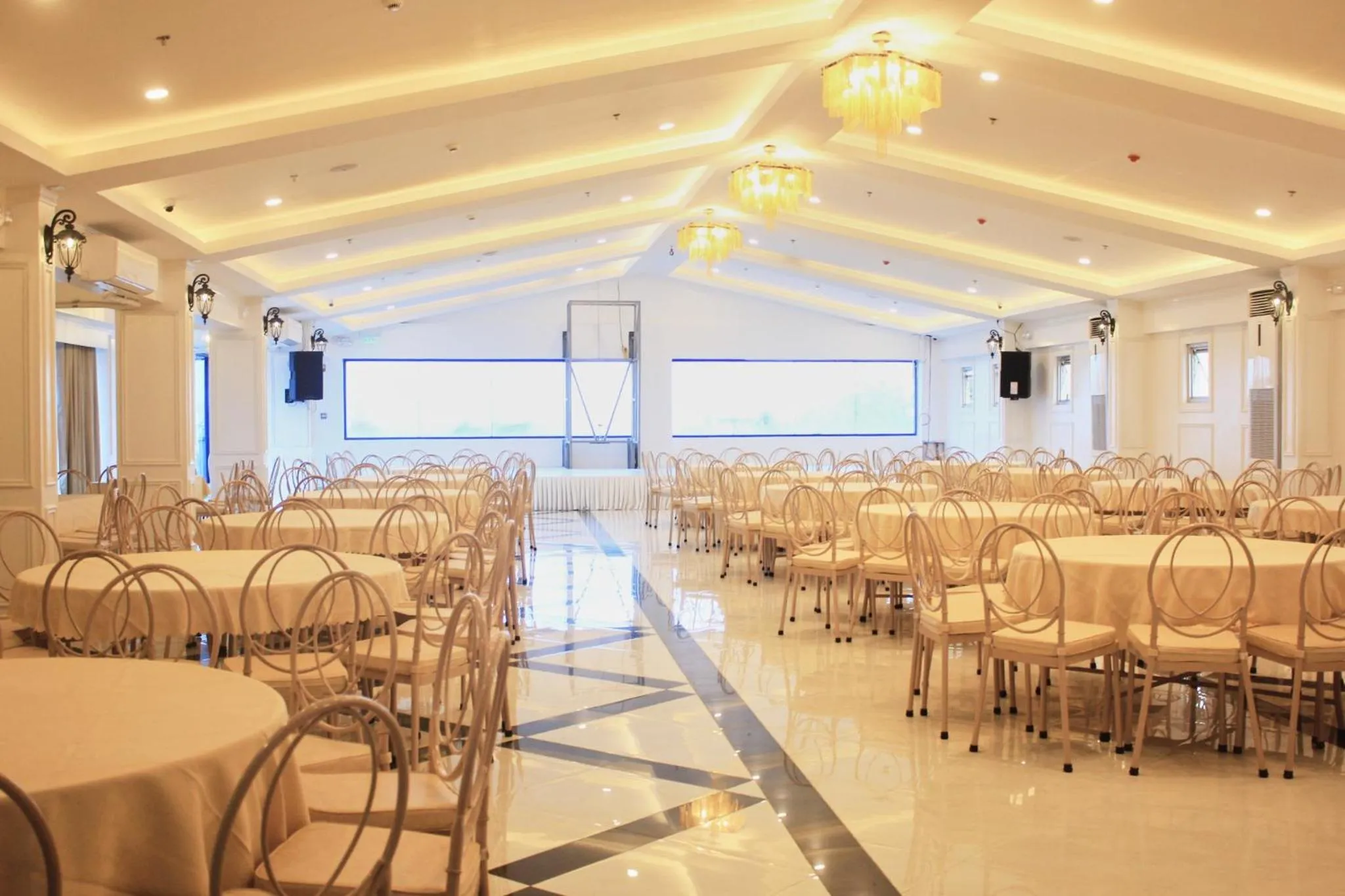 Banquet/Function facilities in The Blu Hotel
