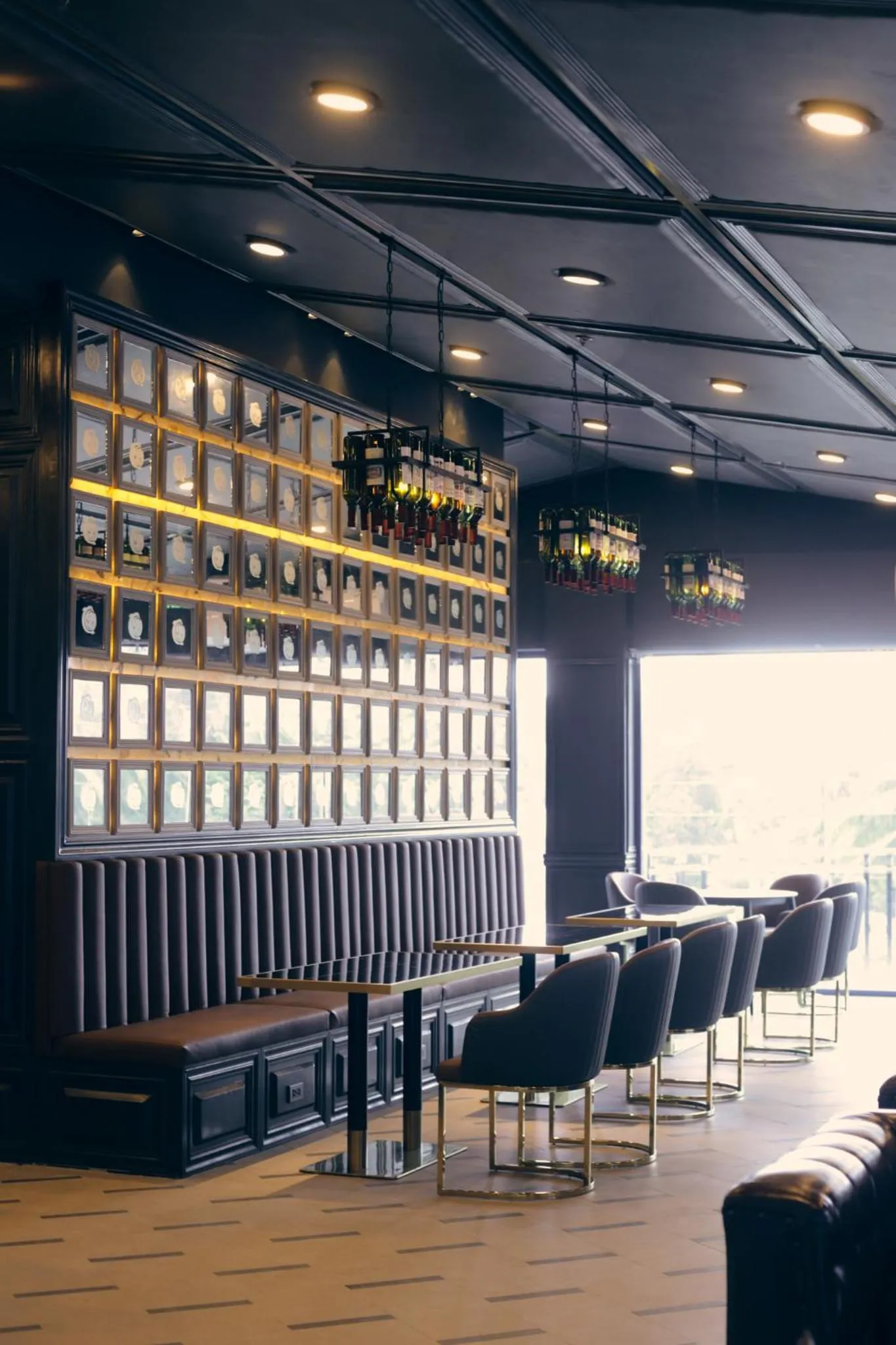 Restaurant/places to eat in The Blu Hotel