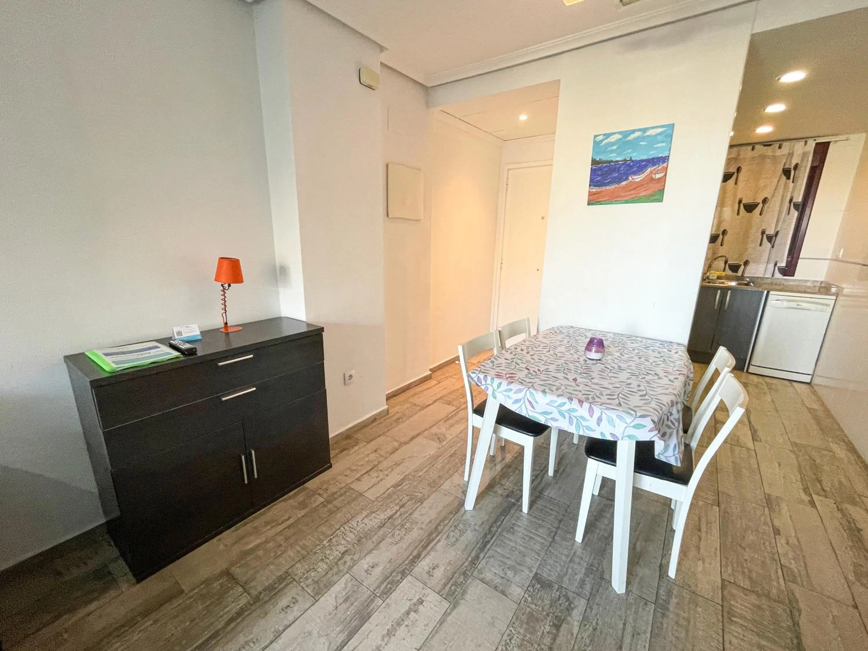 Kitchen or kitchenette in Apartamentos Mirador del Castillo 3000