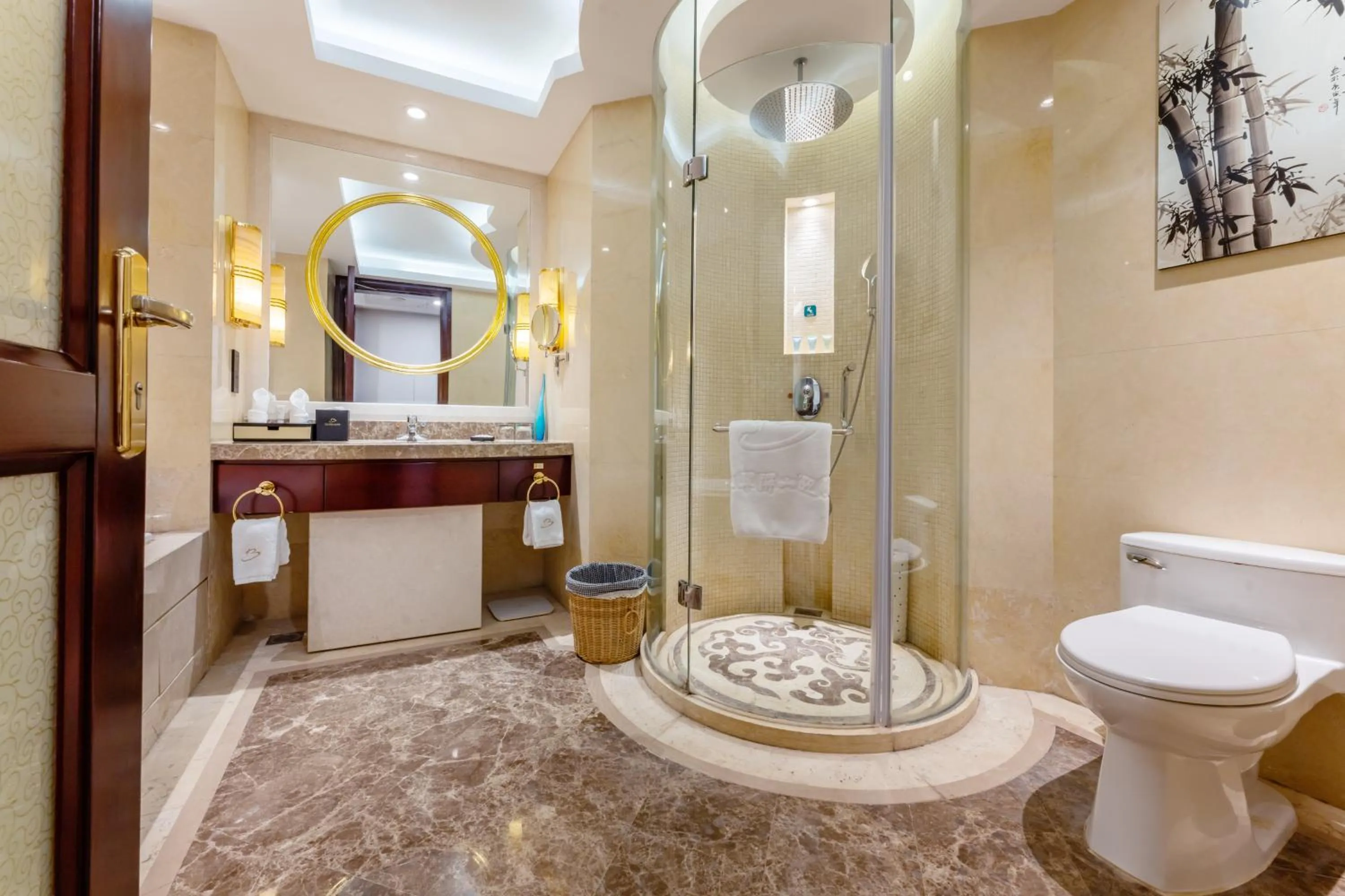 Shower in HeBei Cuipingshan Guest House