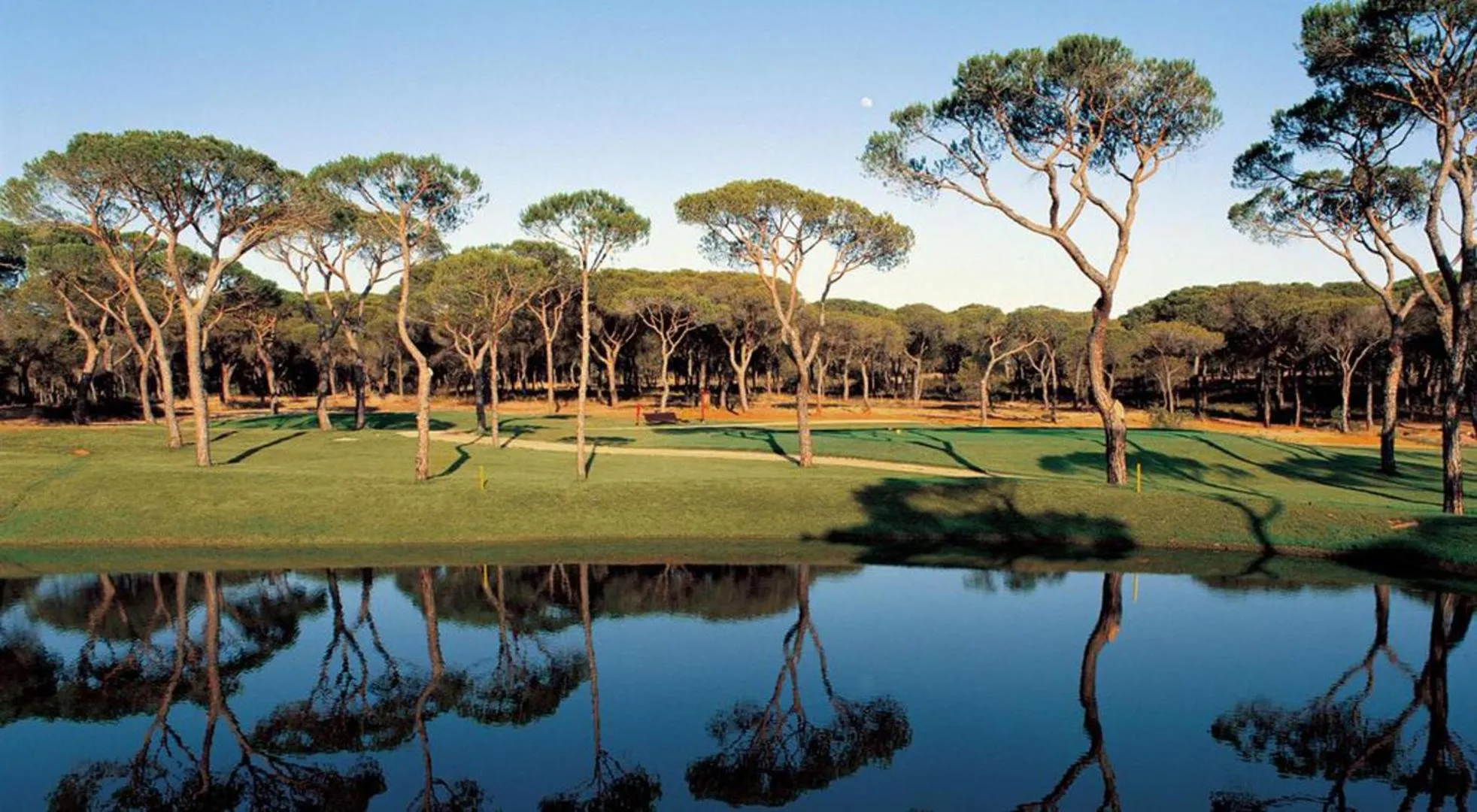 Lake view in 8-Bed Villa in Vilamoura-Sleeps-Playground-Pool