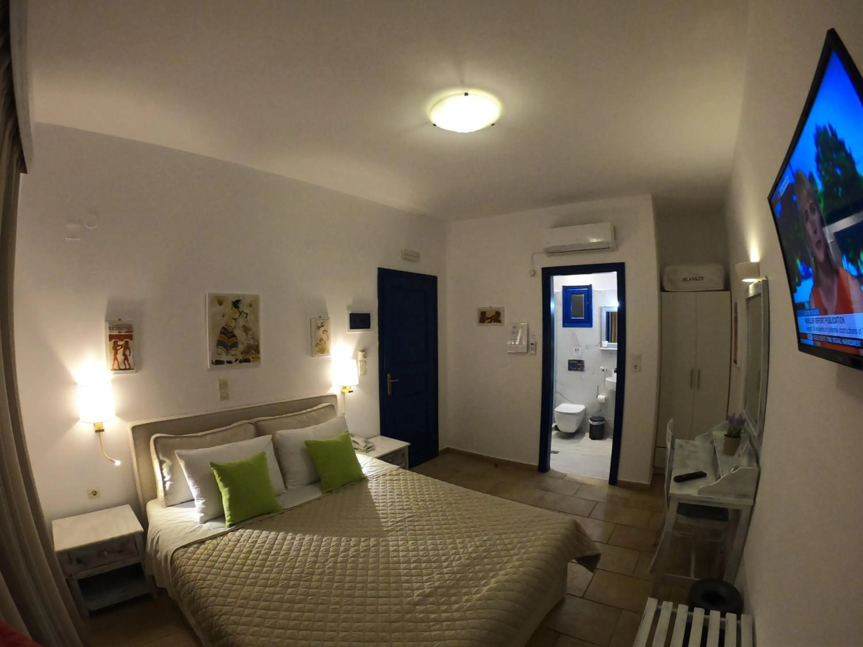 Bed in Hotel Mathios