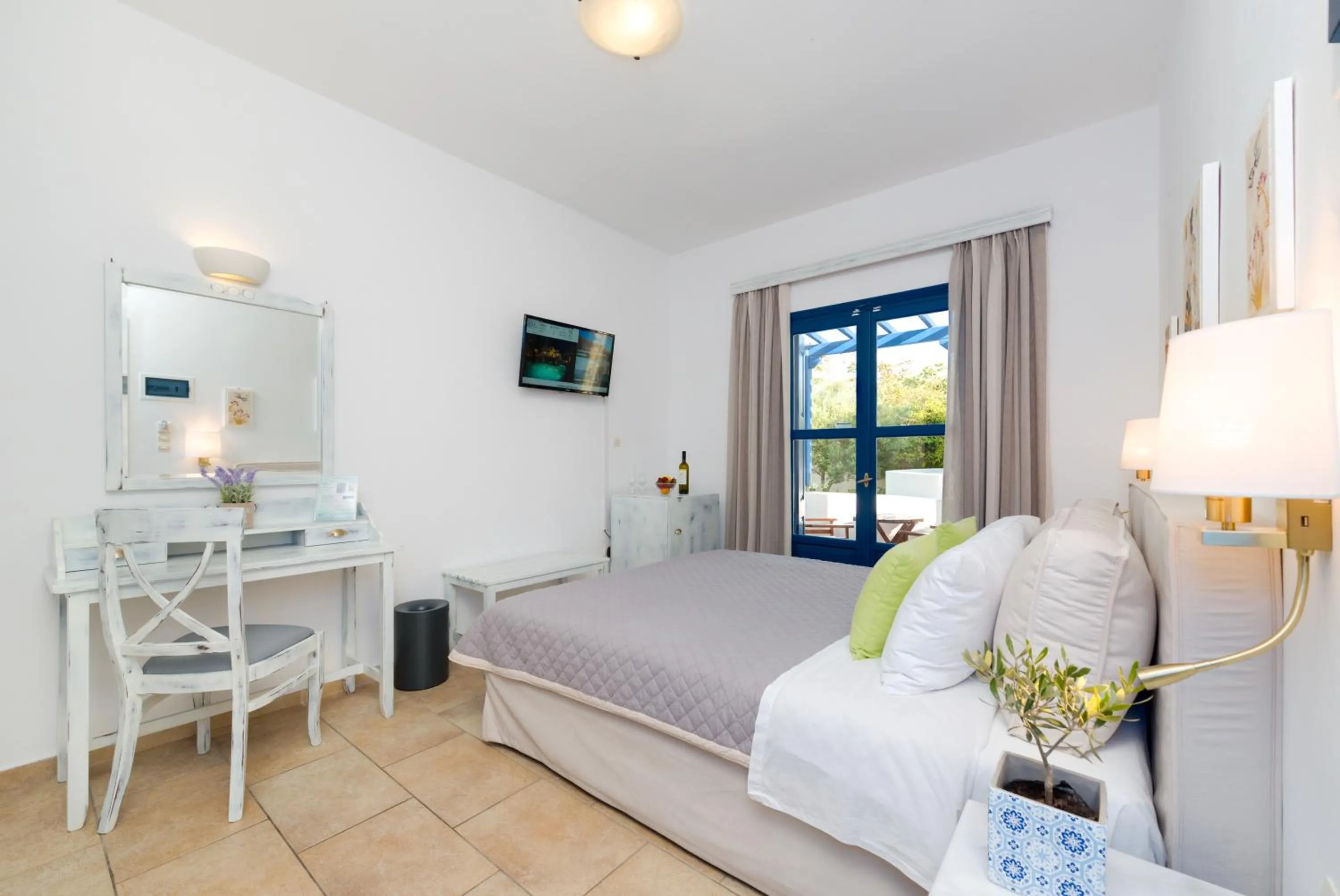 Bed in Hotel Mathios