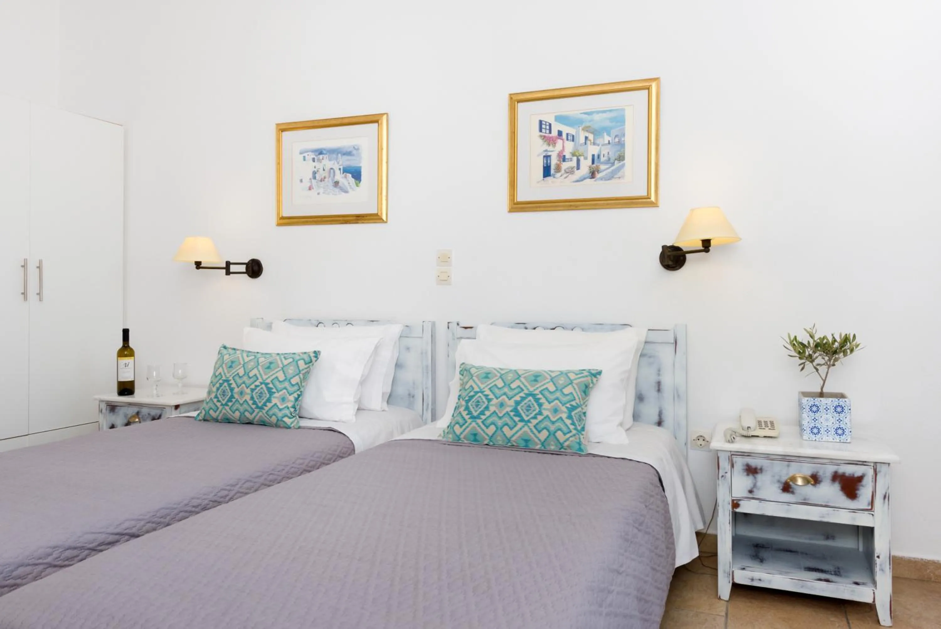 Bed in Hotel Mathios