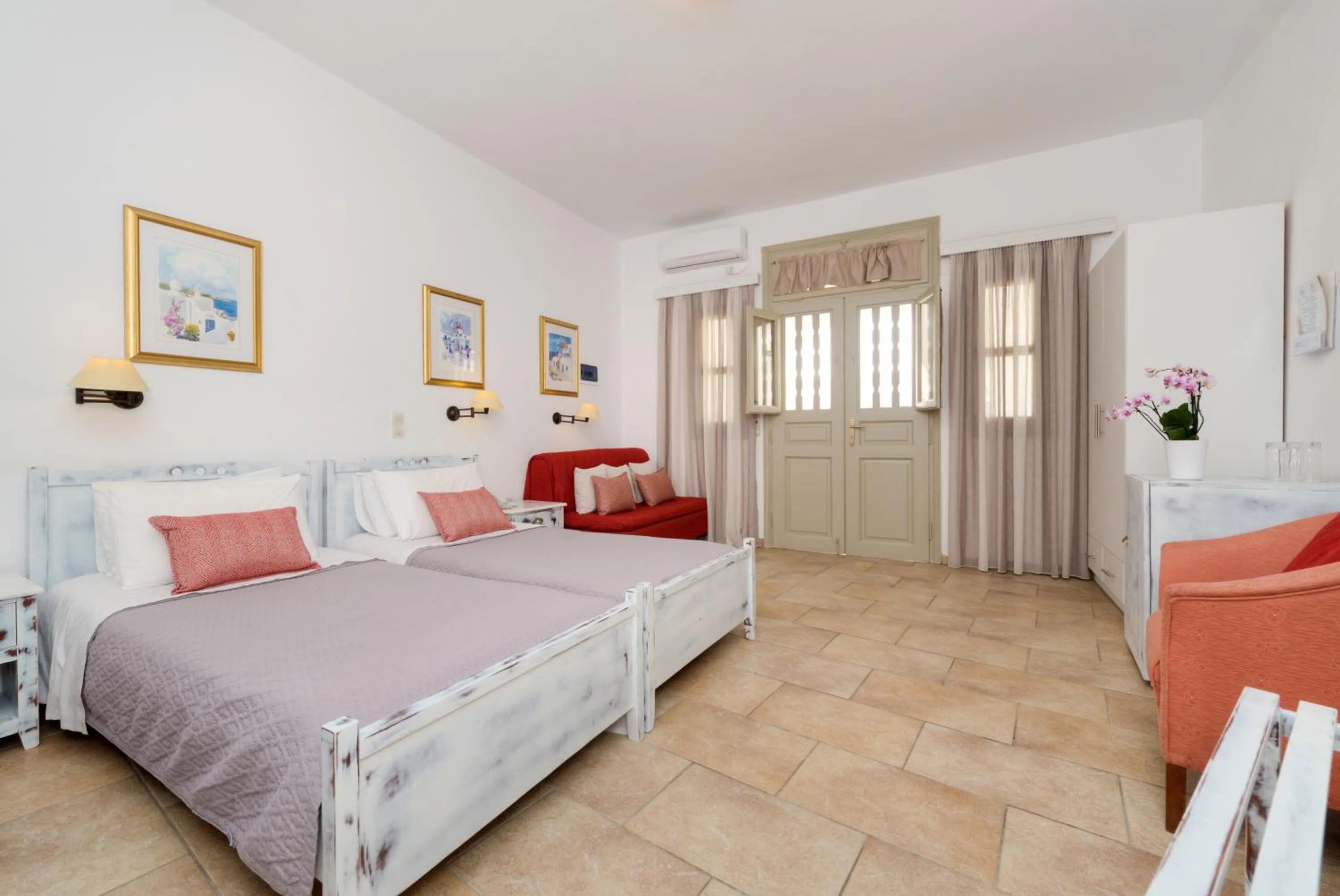 Bed in Hotel Mathios