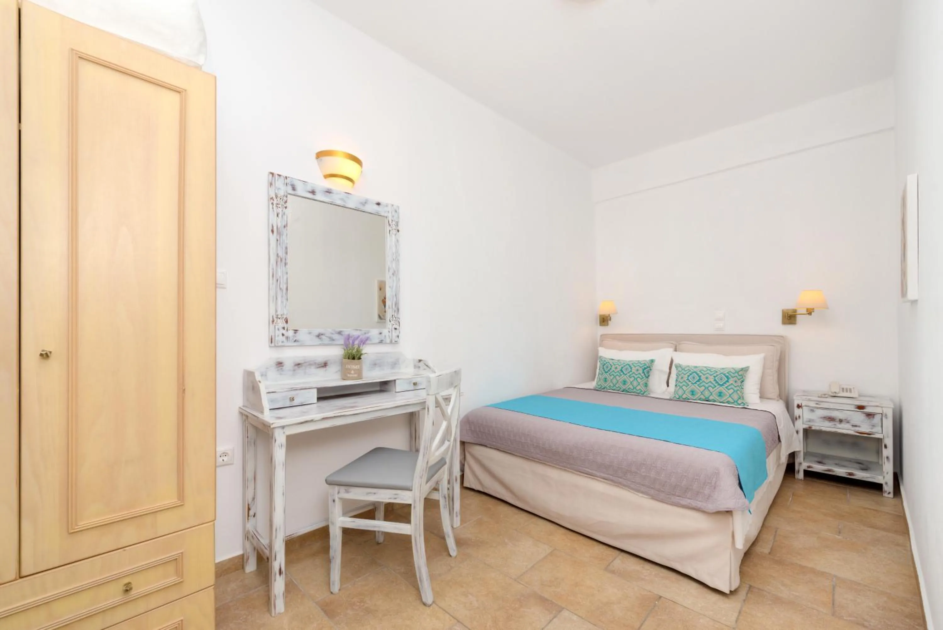 Bed in Hotel Mathios