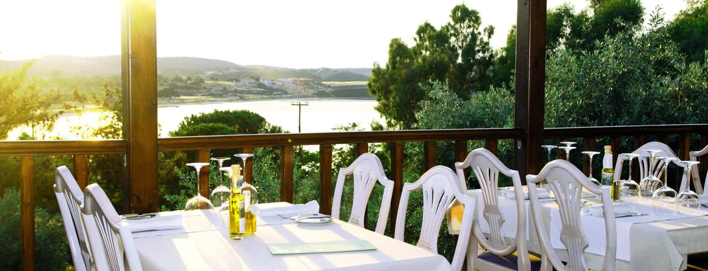 Restaurant/places to eat in Agionissi Resort