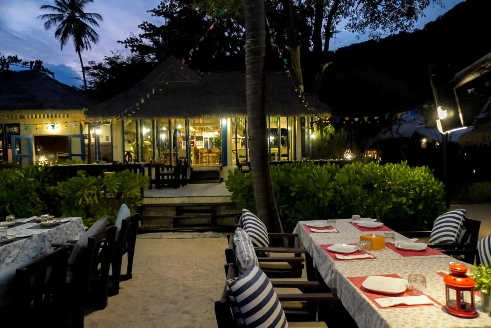 Restaurant/places to eat in Baan Thong Ching Resort