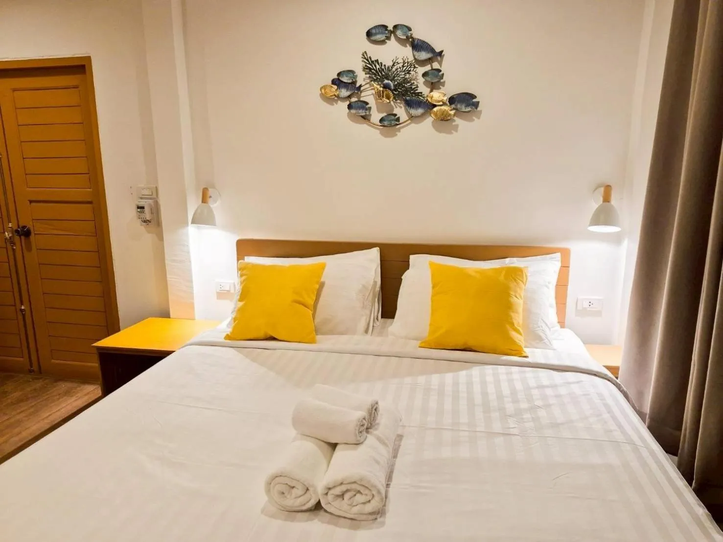 Bed in Baan Thong Ching Resort