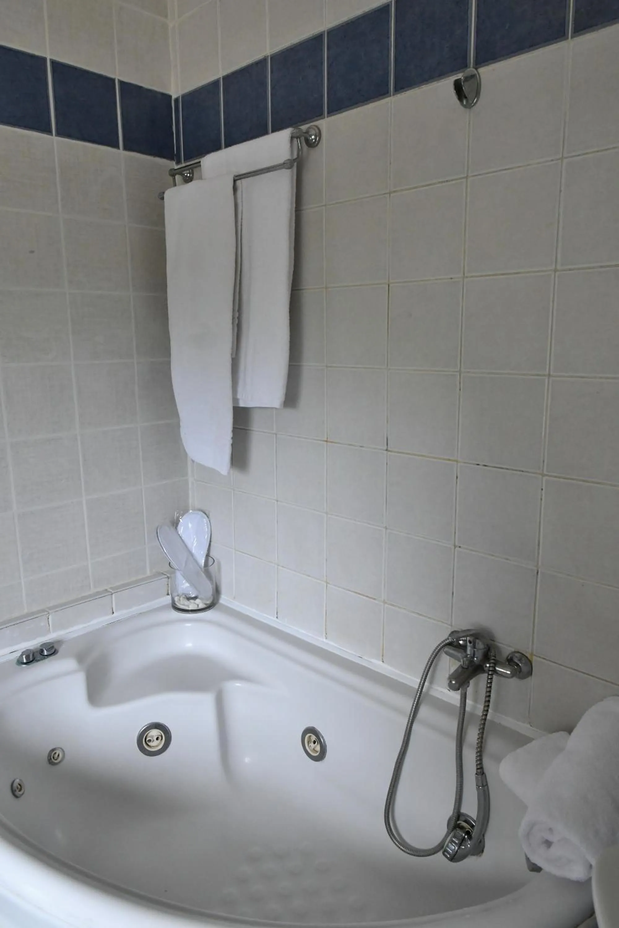 Hot Tub in Four Seasons Hotel