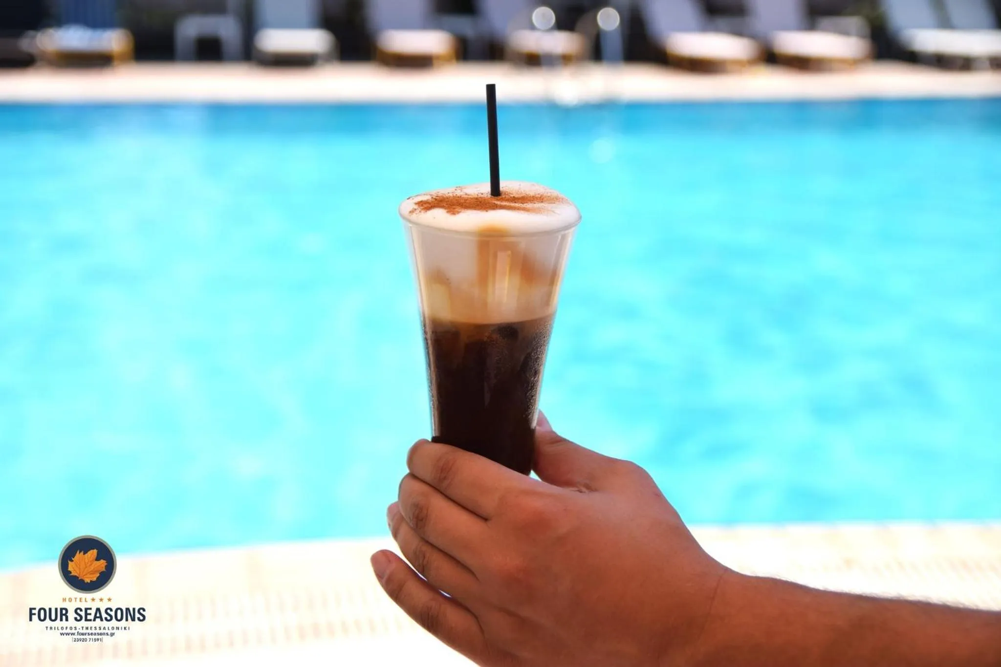 Swimming pool in Four Seasons Hotel