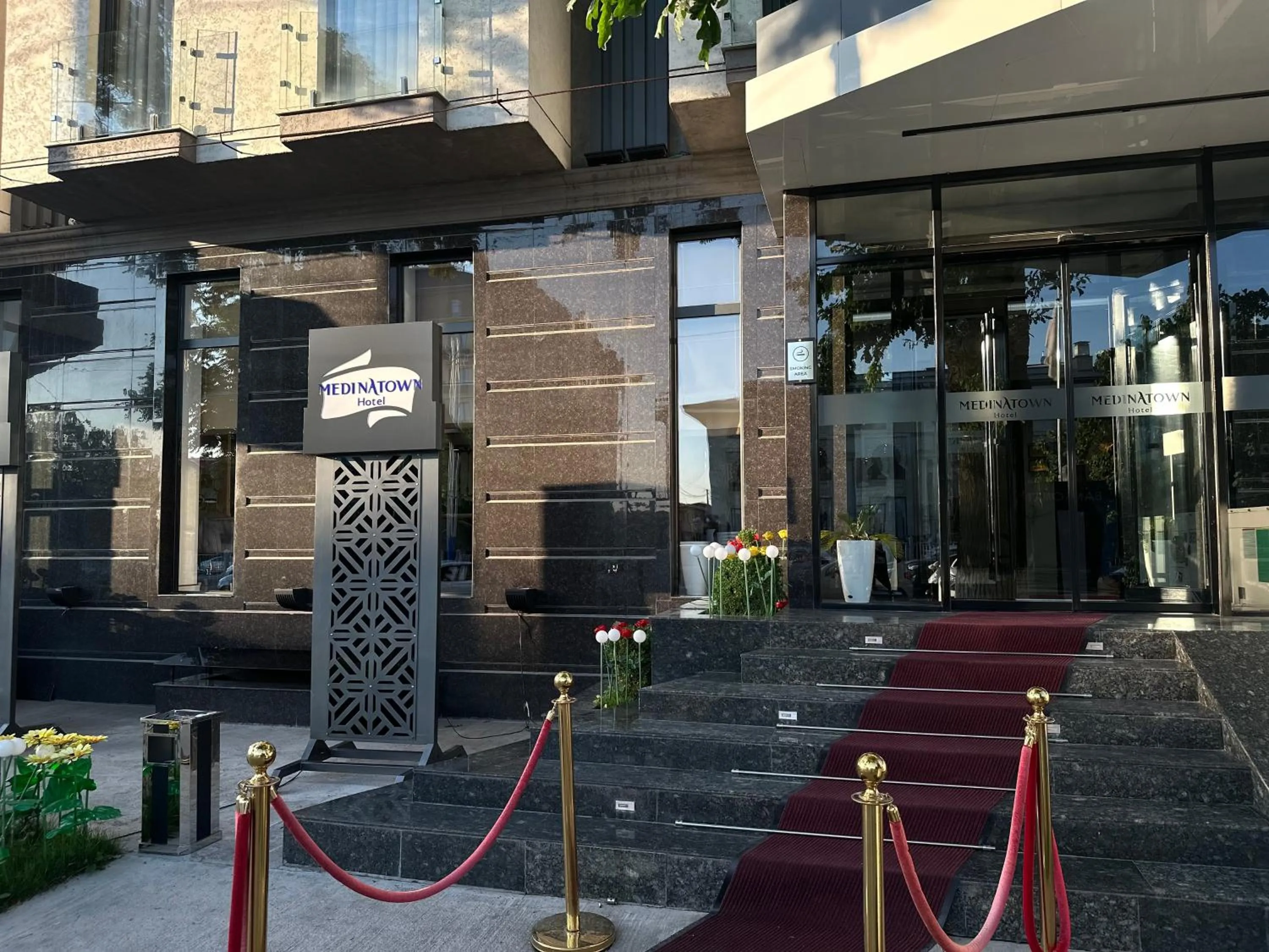 Property building in MedinaTown