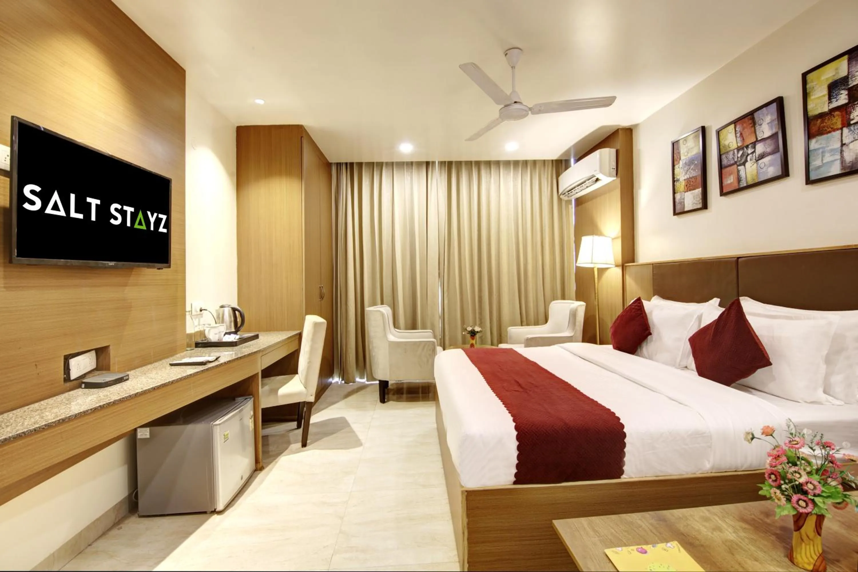 Bed in Saltstayz Select - Unitech Cyber Park