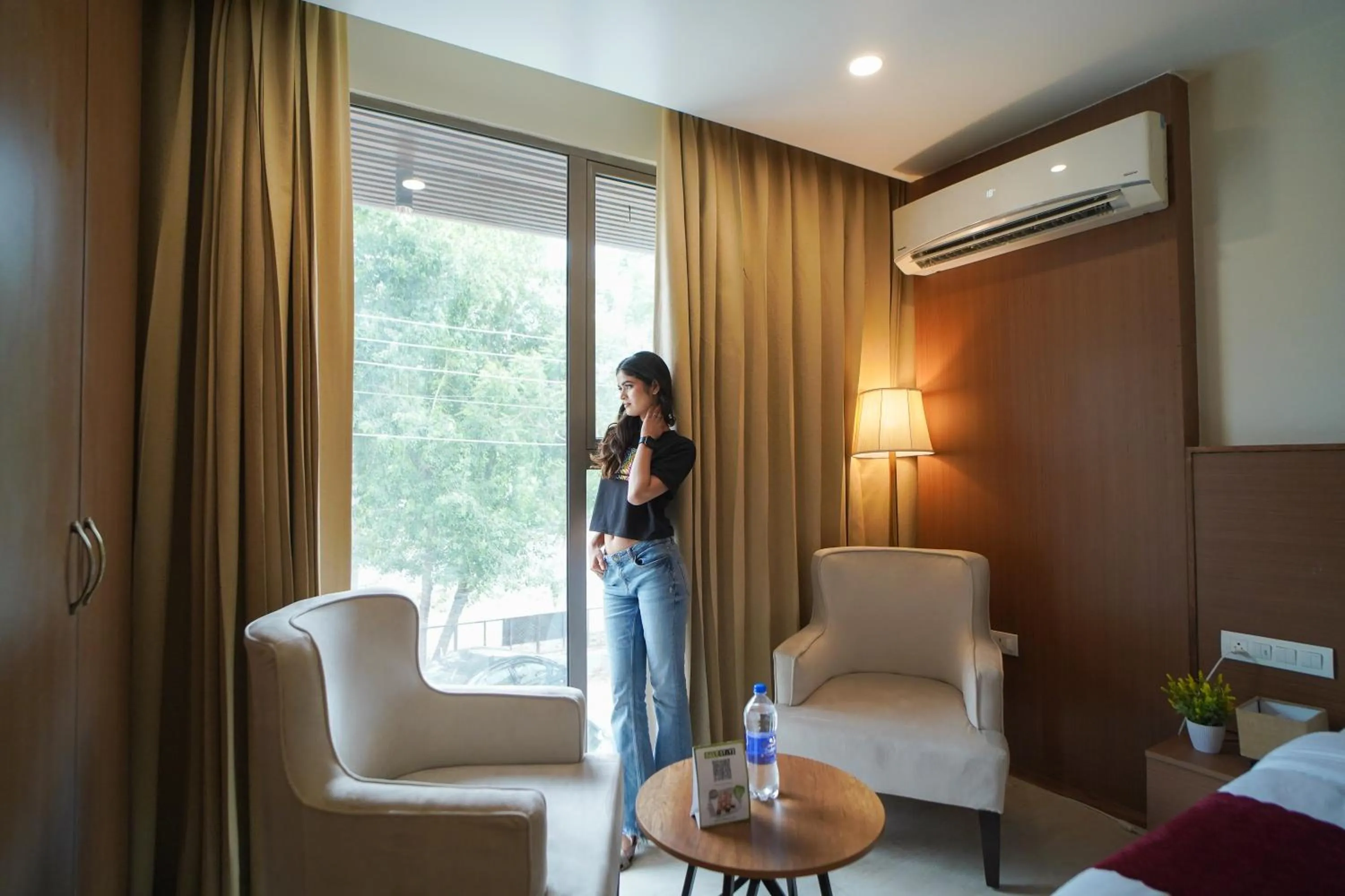 People in Saltstayz Select - Unitech Cyber Park