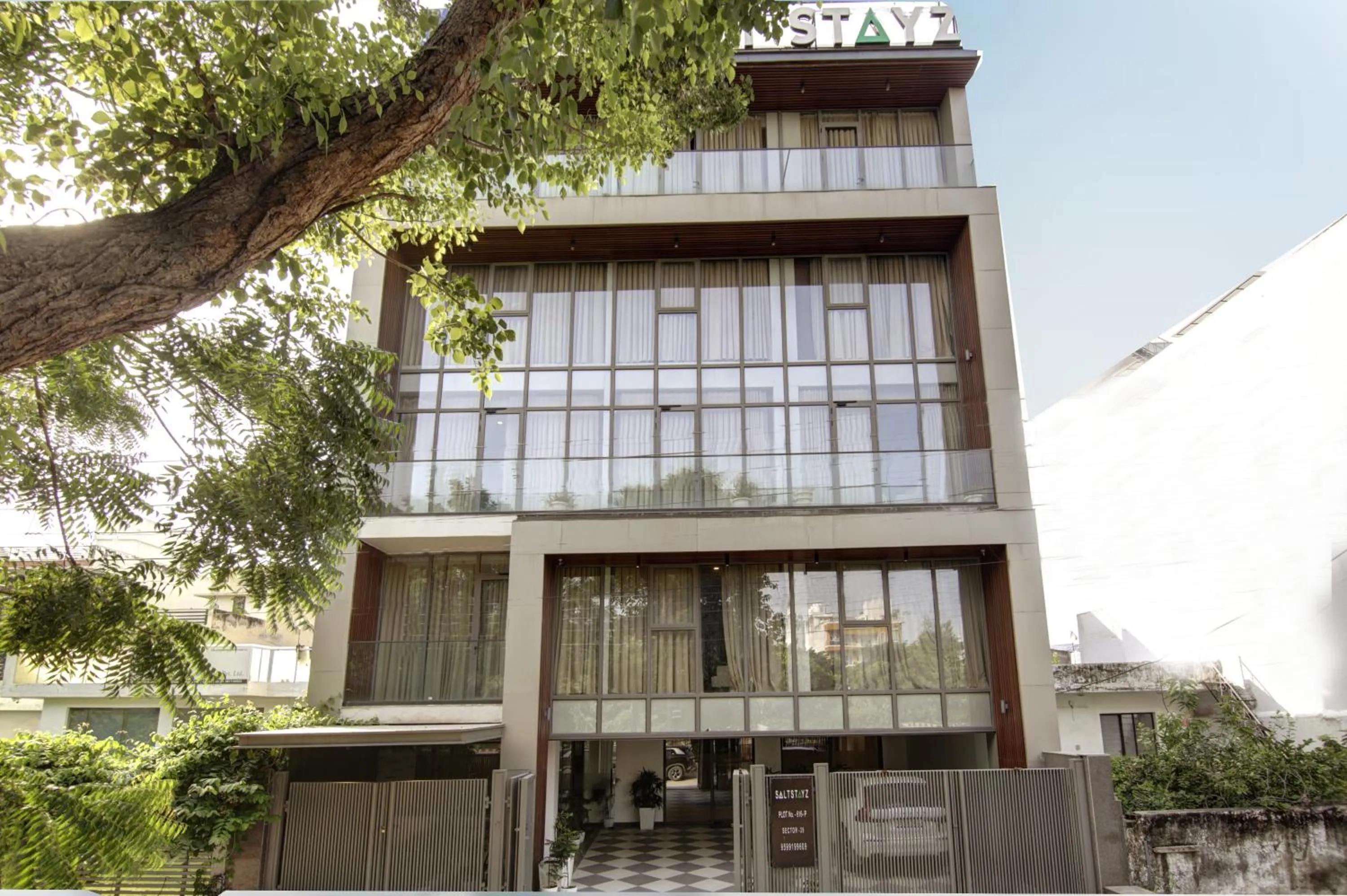 Property building in Saltstayz Select - Unitech Cyber Park