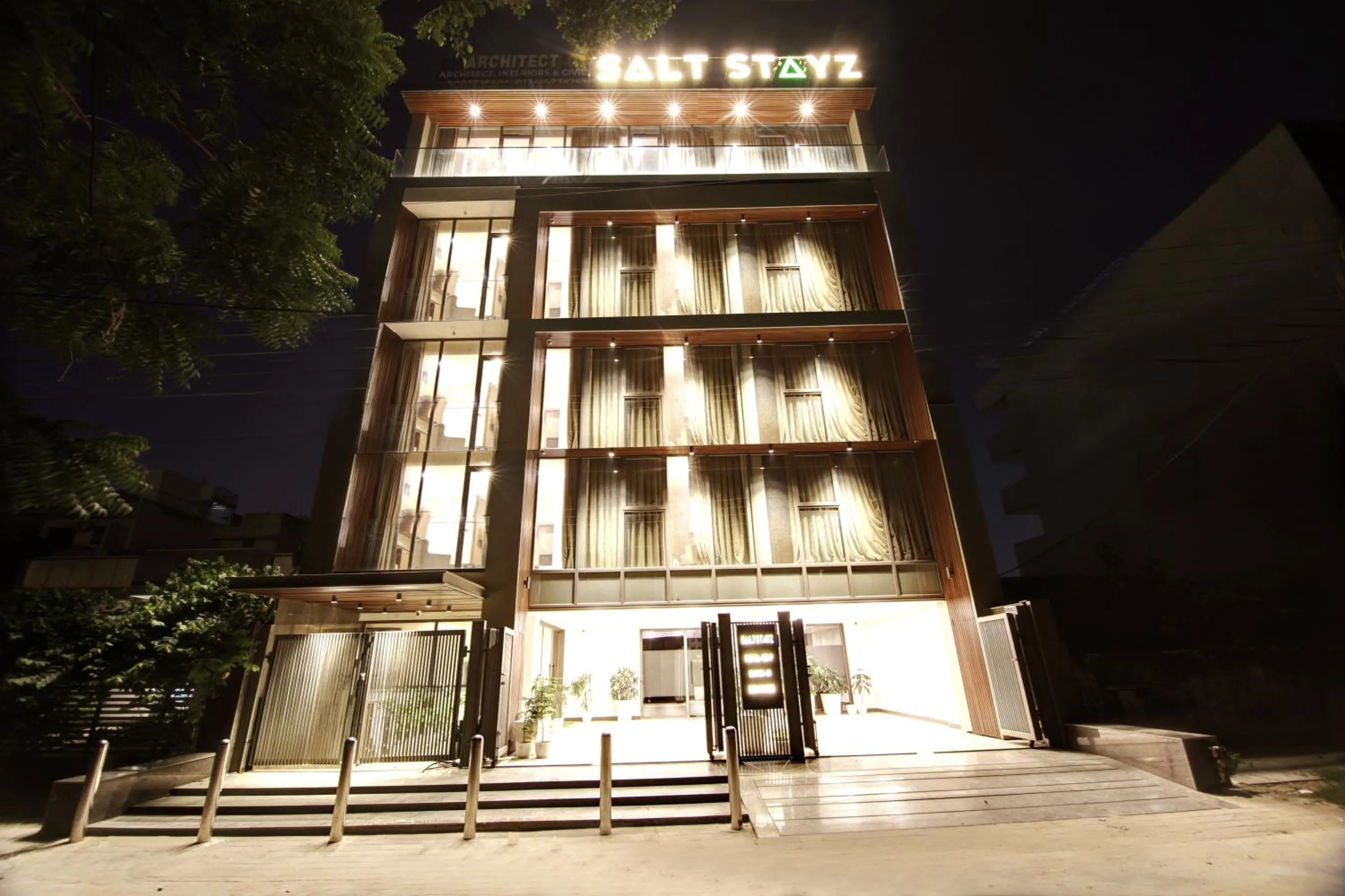 Property building in Saltstayz Select - Unitech Cyber Park