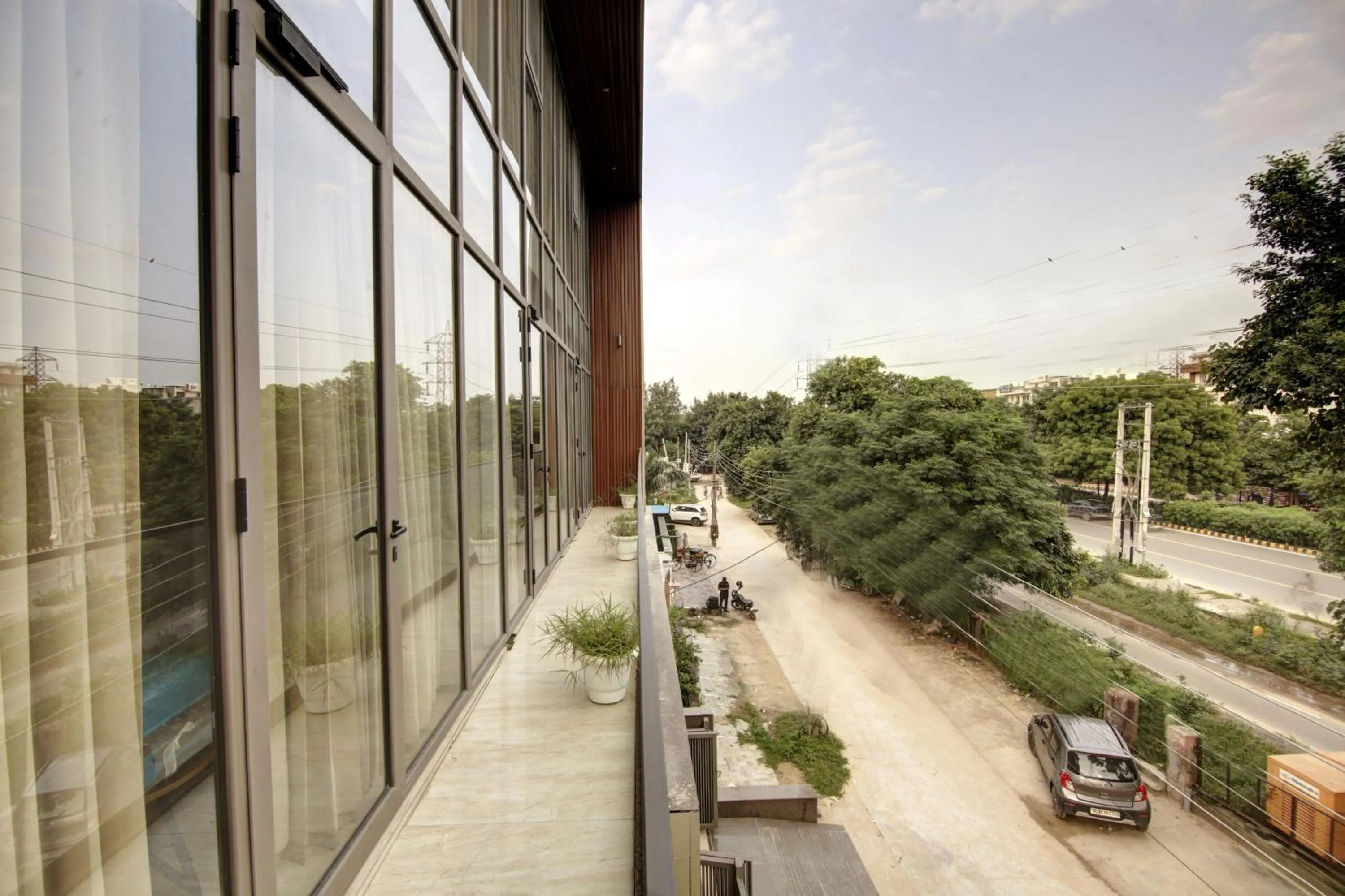 Day in Saltstayz Select - Unitech Cyber Park