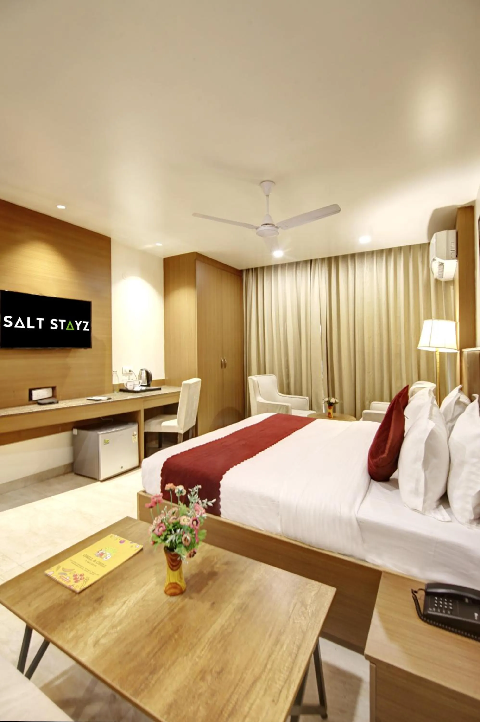 Bed in Saltstayz Select - Unitech Cyber Park