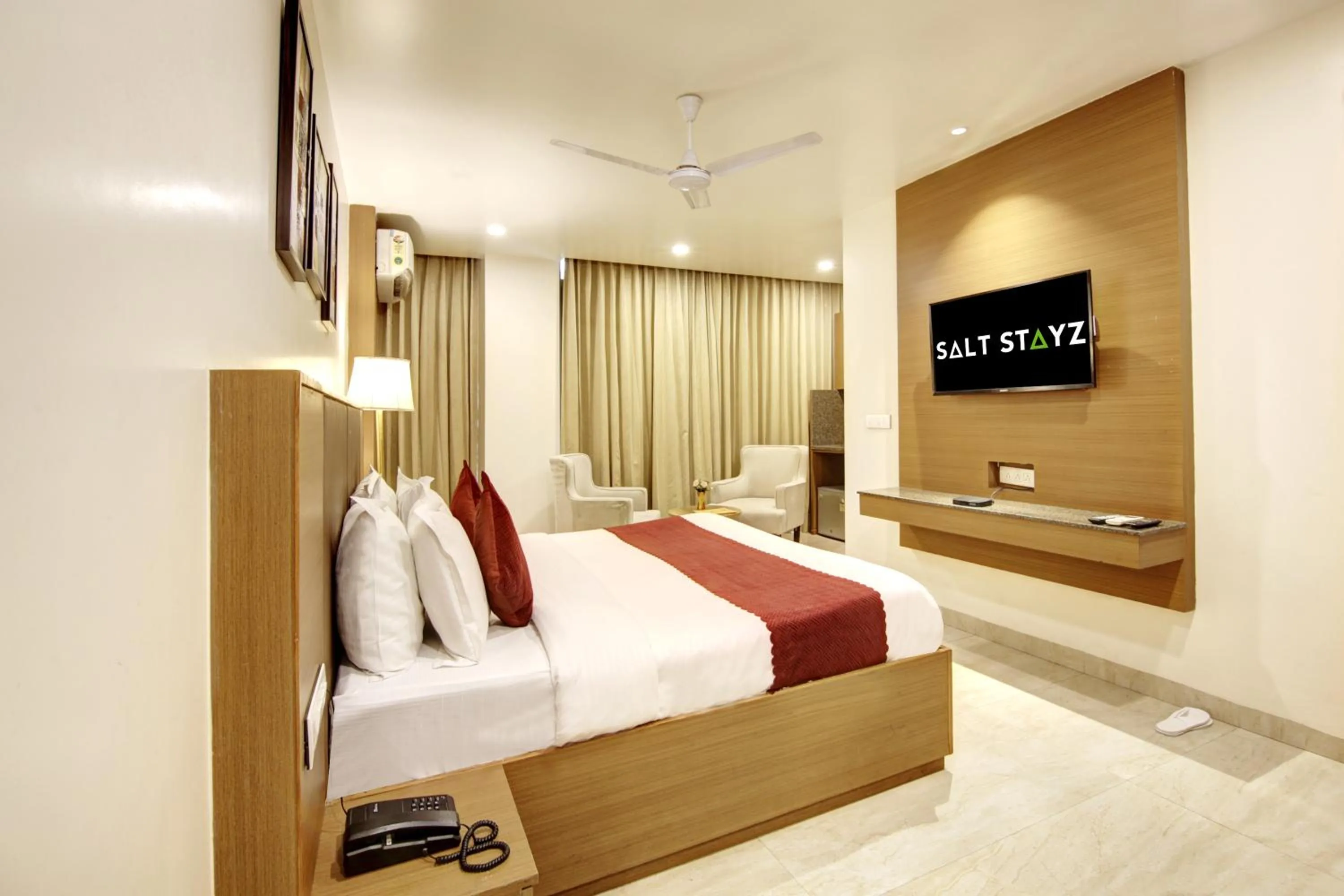 Bed in Saltstayz Select - Unitech Cyber Park