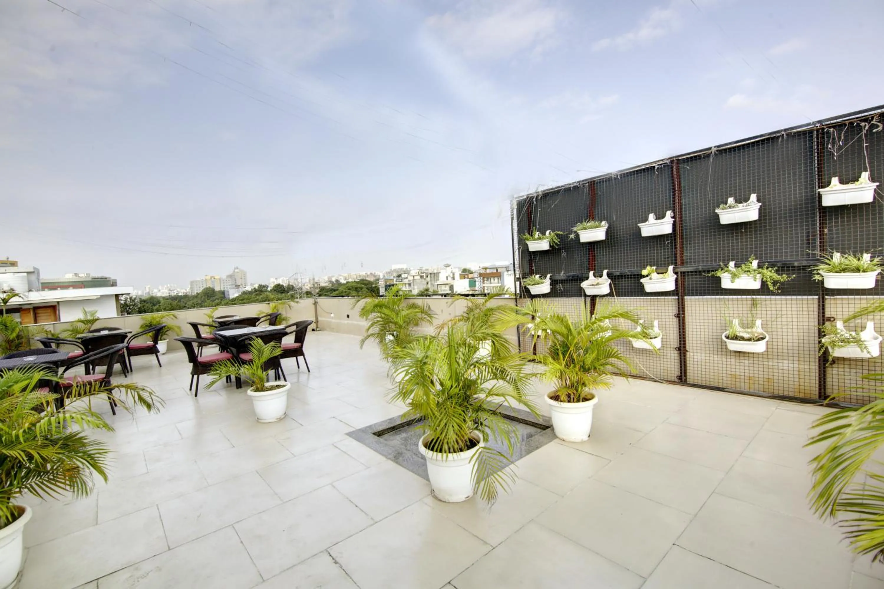 Property building in Saltstayz Select - Unitech Cyber Park