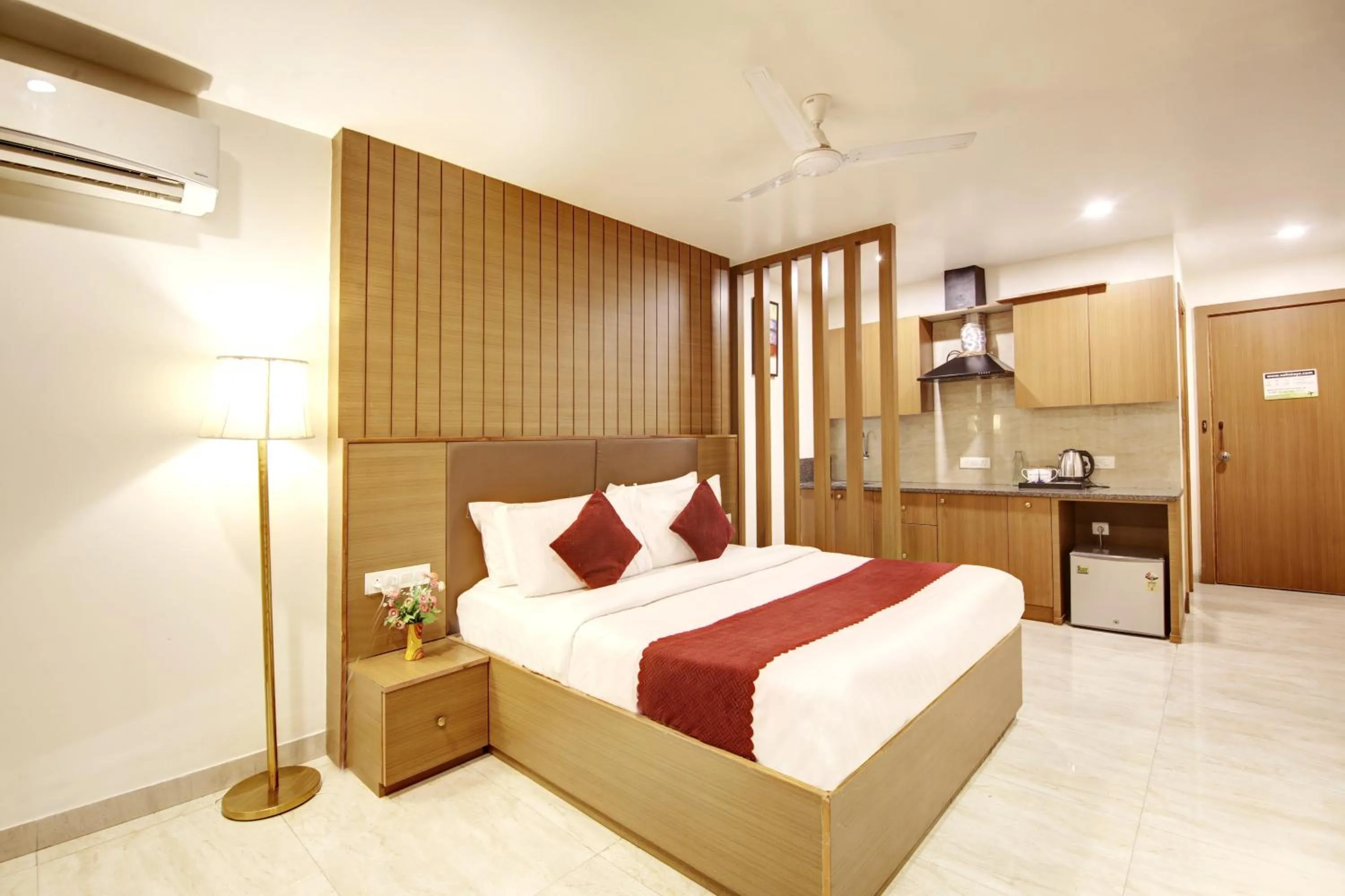 Bed in Saltstayz Select - Unitech Cyber Park