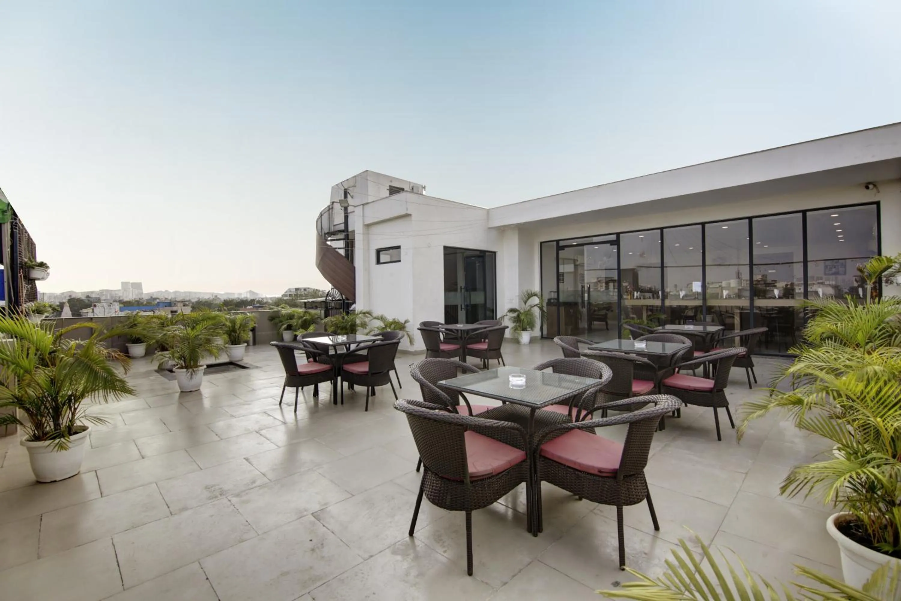 Property building in Saltstayz Select - Unitech Cyber Park