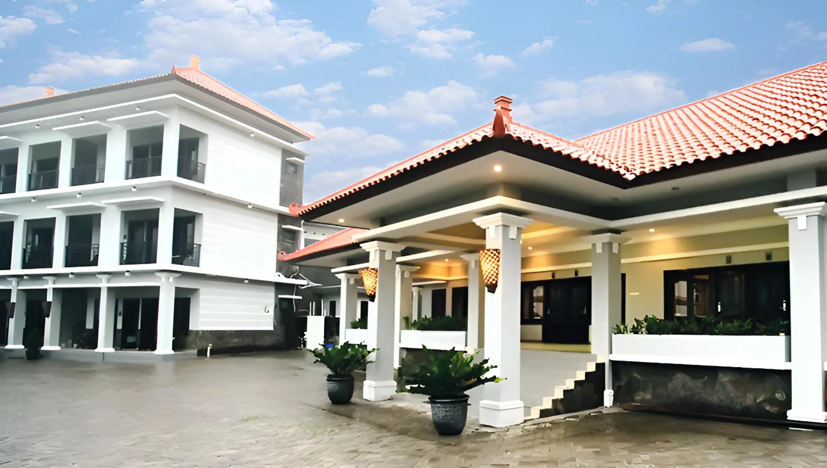Property building in Avila Ketapan Rame Hotel