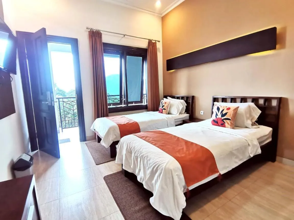 Bed in Avila Ketapan Rame Hotel