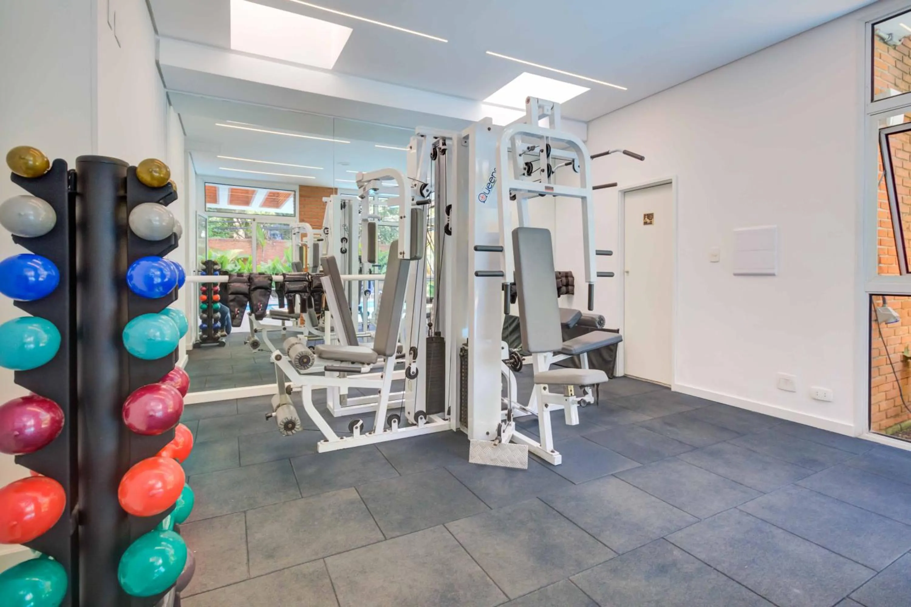 Fitness centre/facilities in Roomo Etoile GeorgeV Jardins Residencial