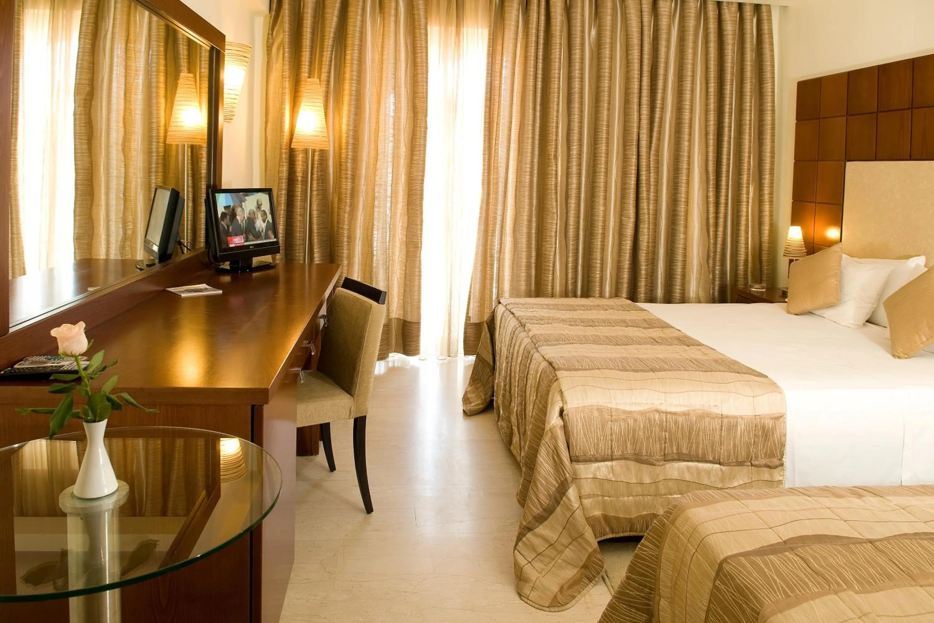 Bed in Zante Park Resort & Spa BW Premier Collection