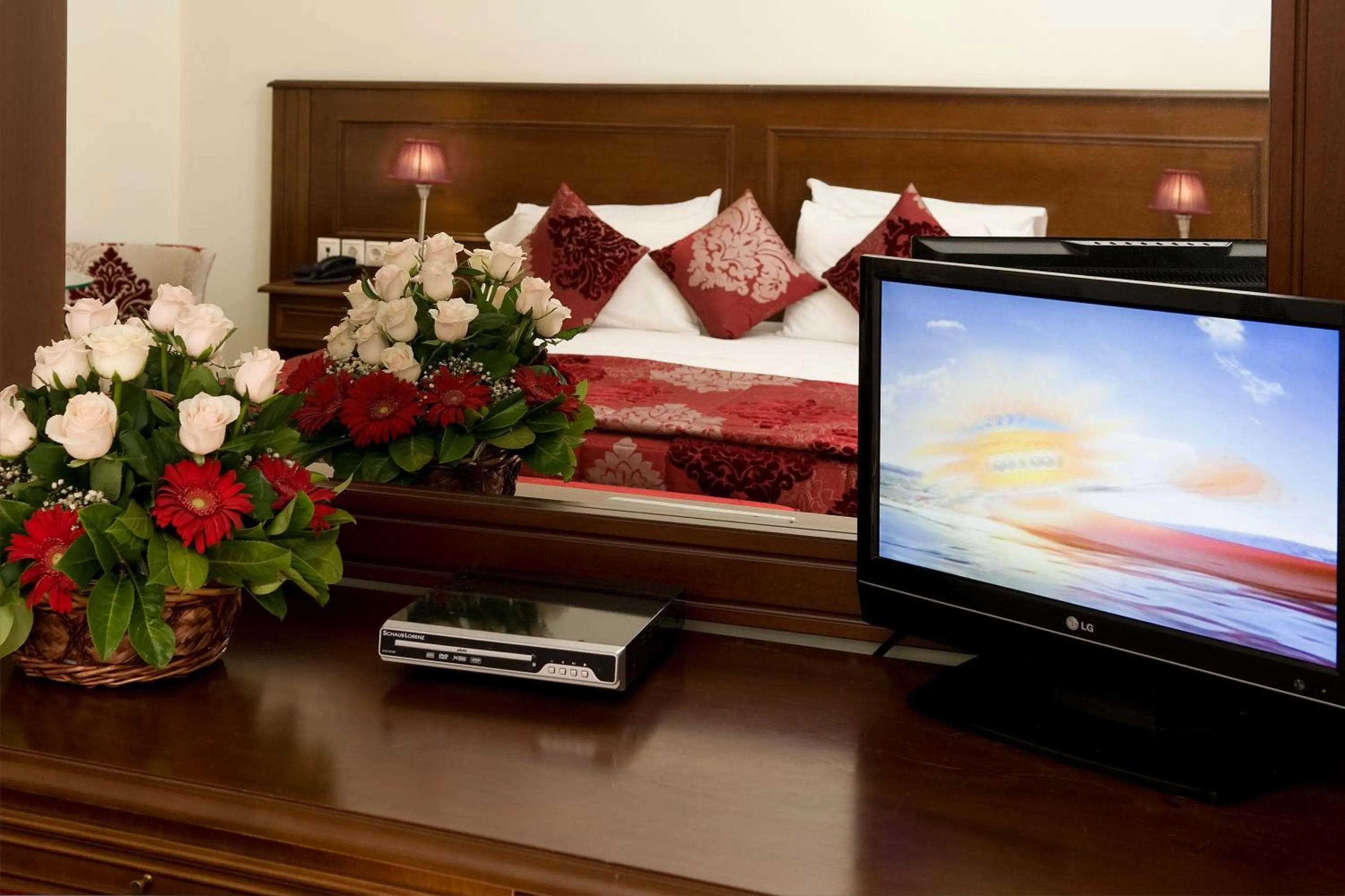 Bed in Zante Park Resort & Spa BW Premier Collection