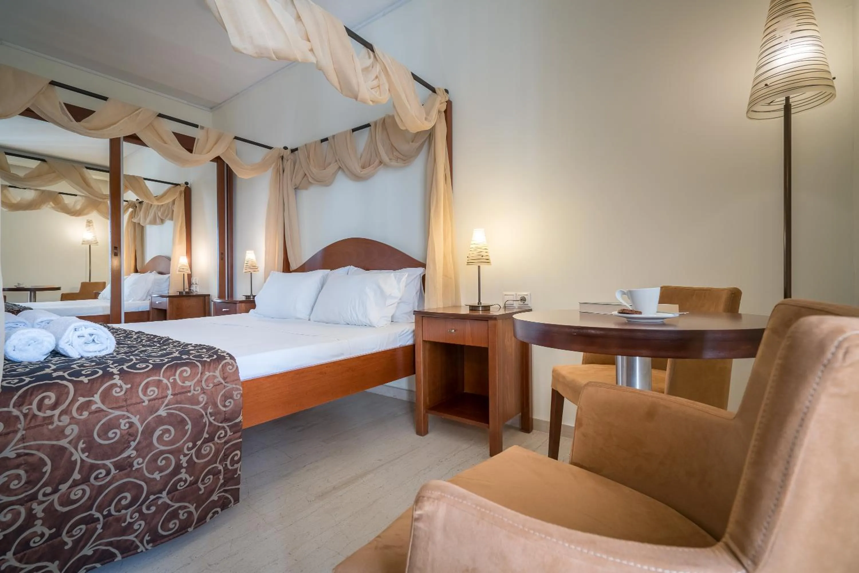 Bed in Zante Park Resort & Spa BW Premier Collection