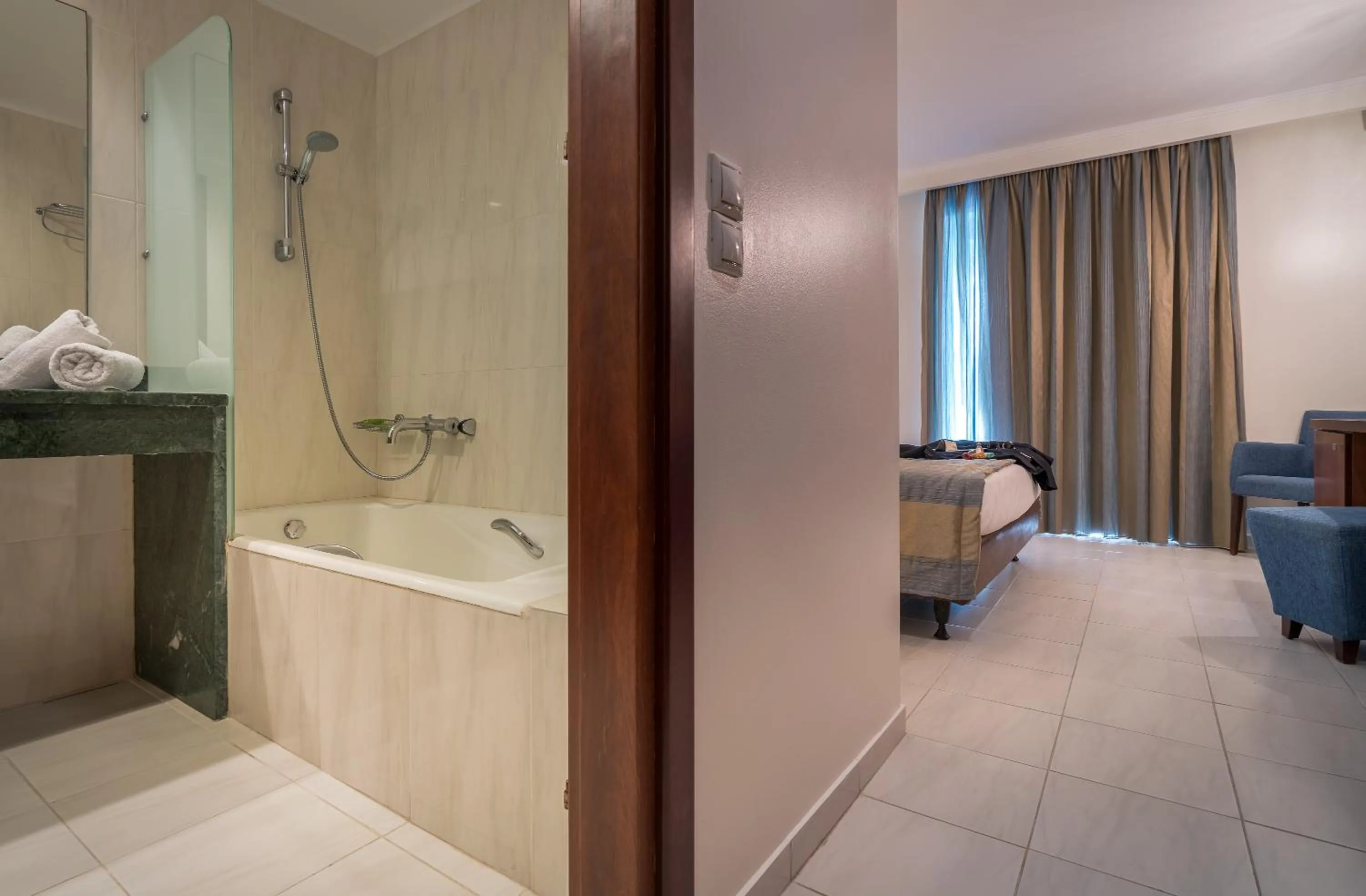 Bathroom in Galaxy Beach Resort BW Premier Collection