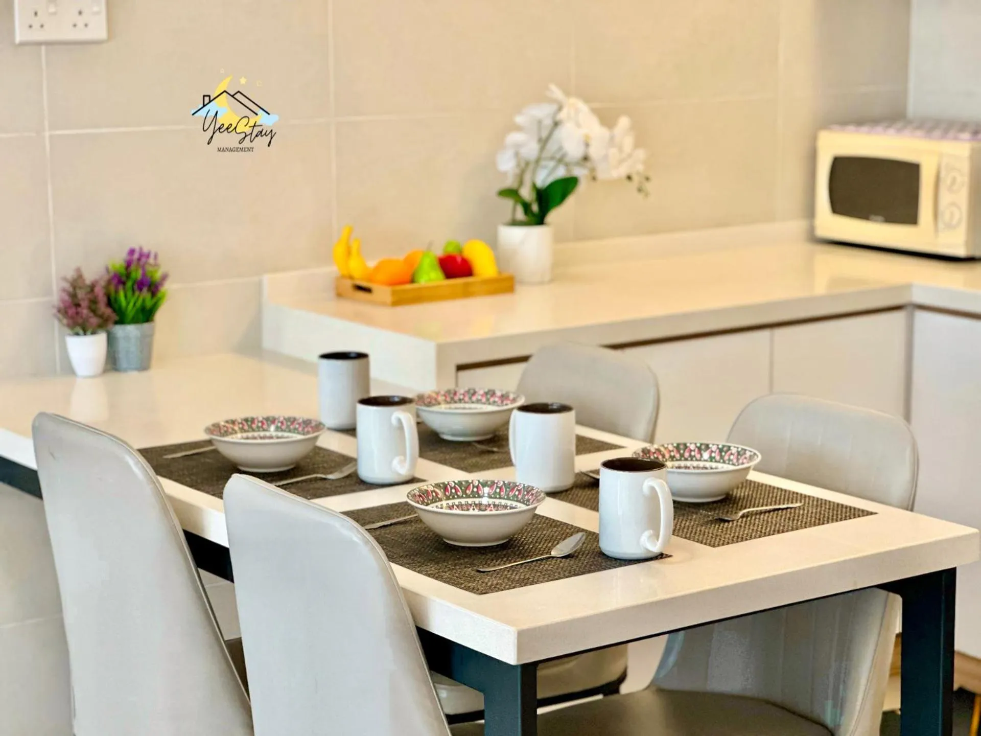 SeaView PoolView CityView BaliResidence Video game 5minJonker