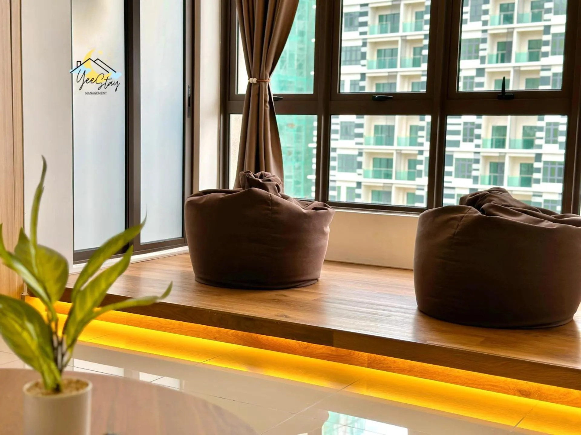 SeaView PoolView CityView BaliResidence Video game 5minJonker