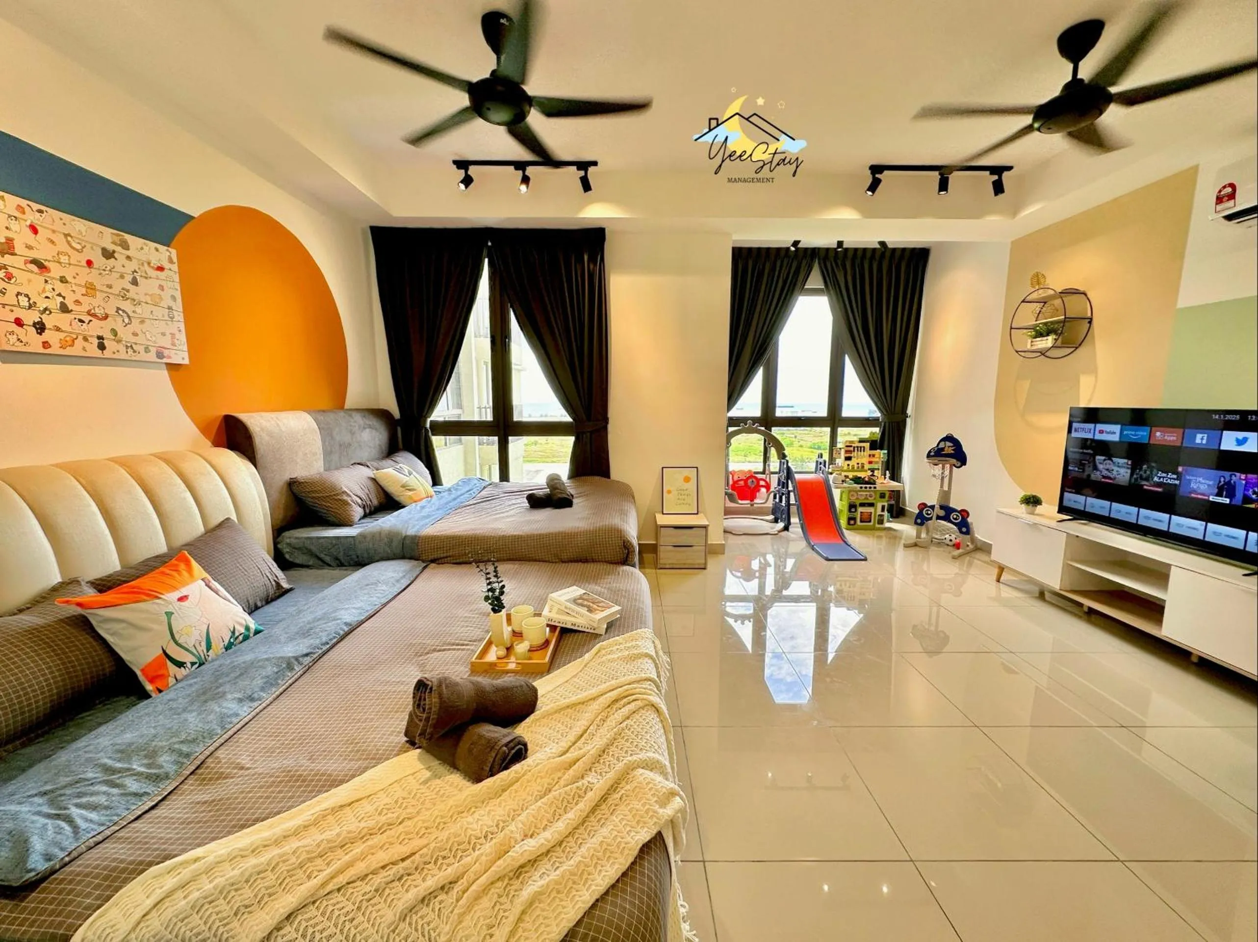 SeaView PoolView CityView BaliResidence Video game 5minJonker