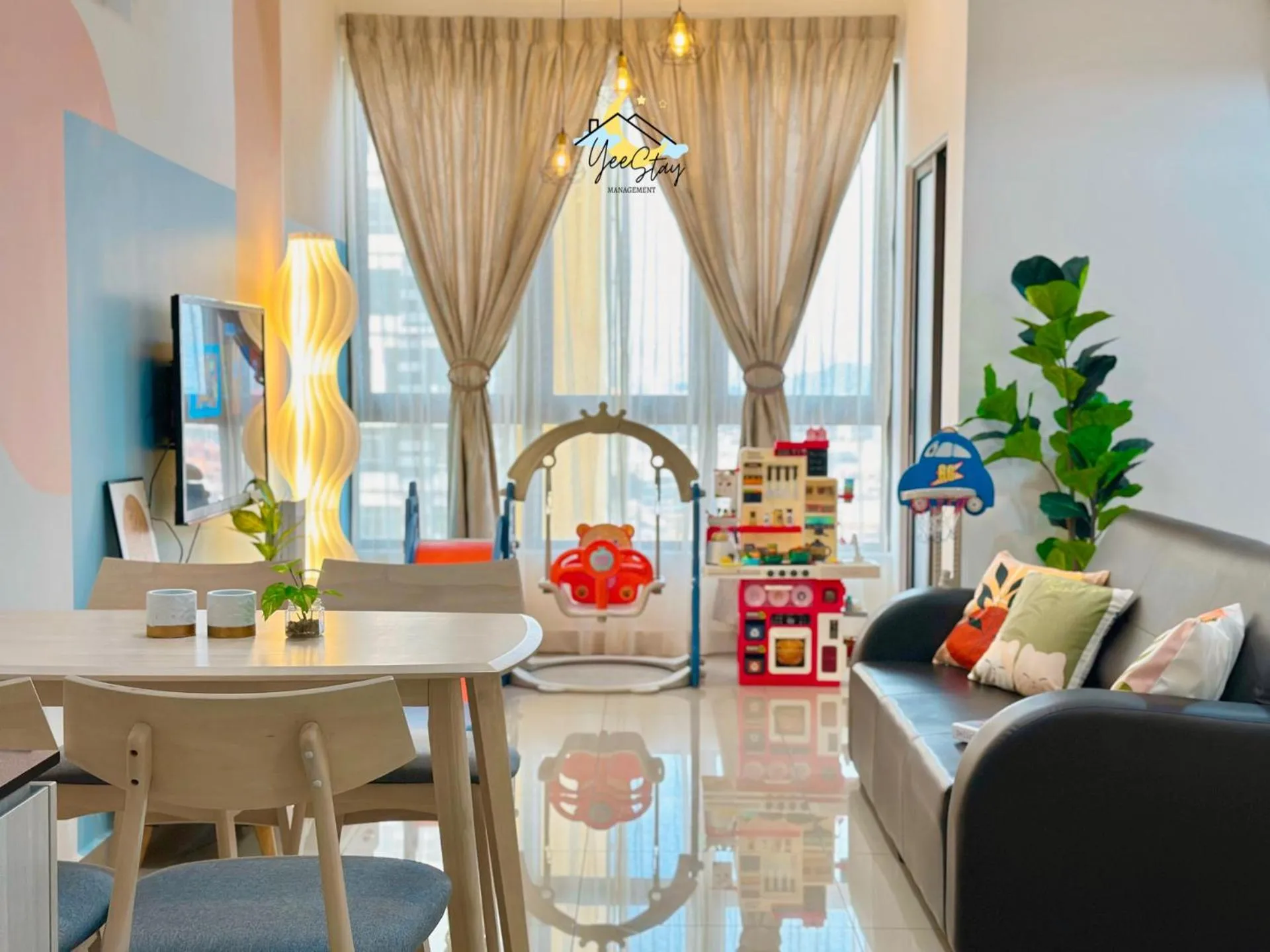 SeaView PoolView CityView BaliResidence Video game 5minJonker