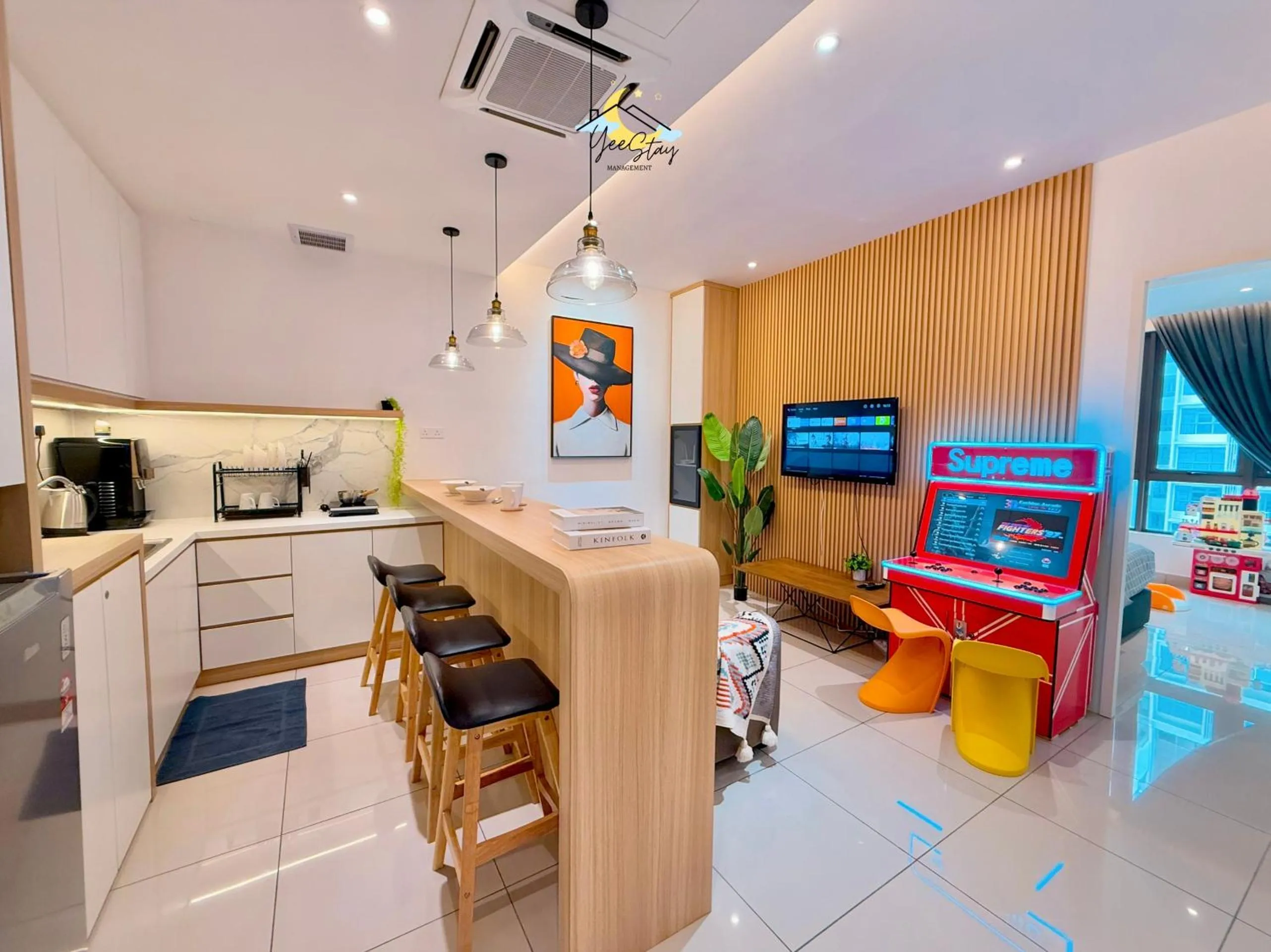 SeaView PoolView CityView BaliResidence Video game 5minJonker