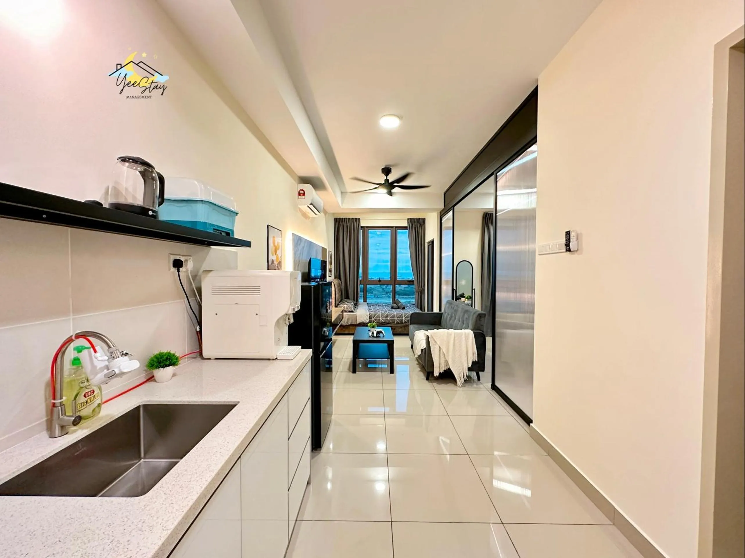 SeaView PoolView CityView BaliResidence Video game 5minJonker