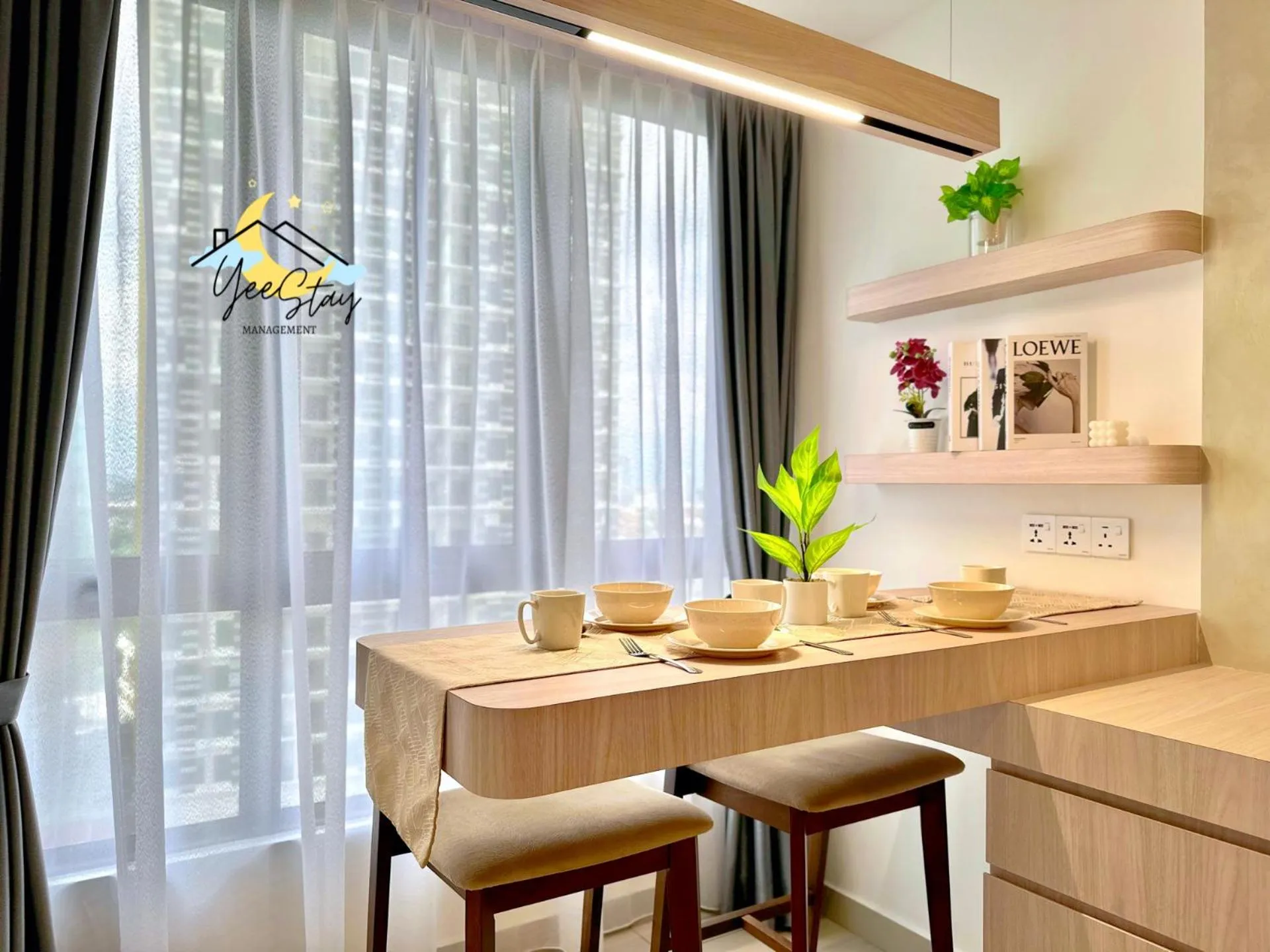 SeaView PoolView CityView BaliResidence Video game 5minJonker