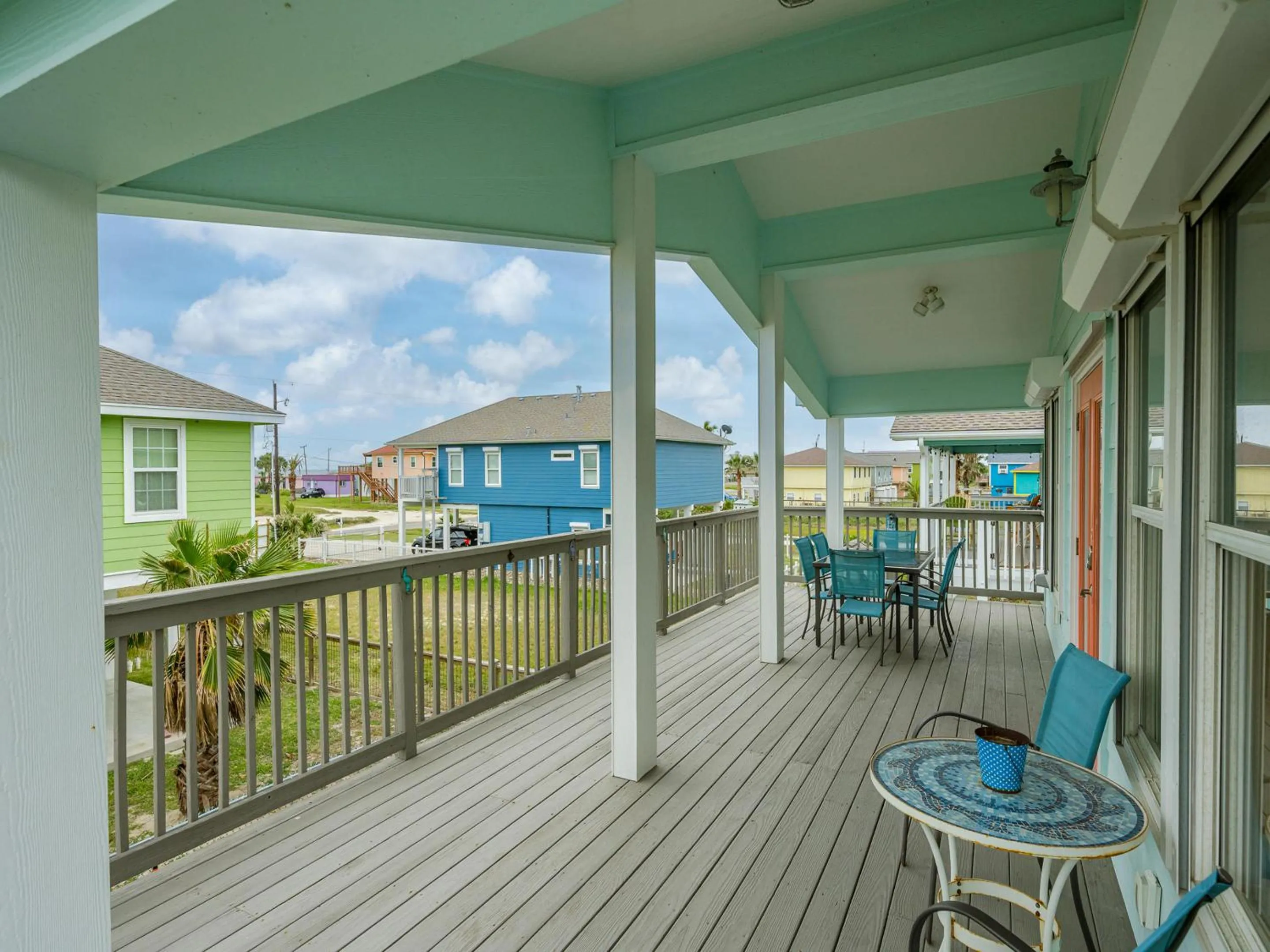 Property building in Sandy Pants Beach House