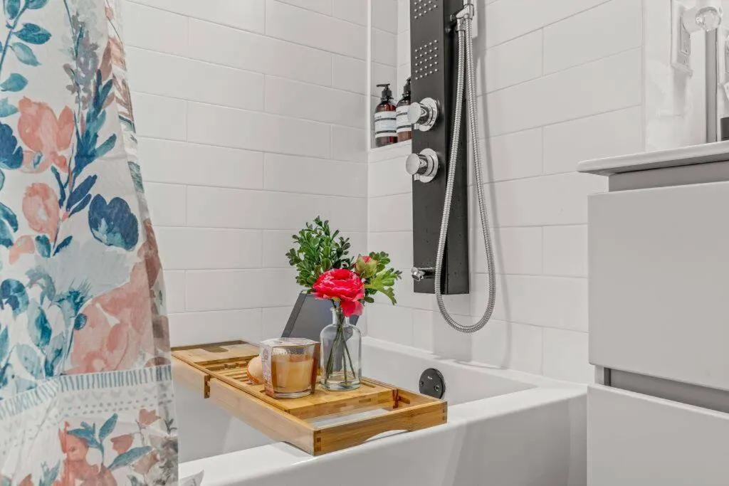 Shower in Pure Relaxation-Luxury/Roof Top*