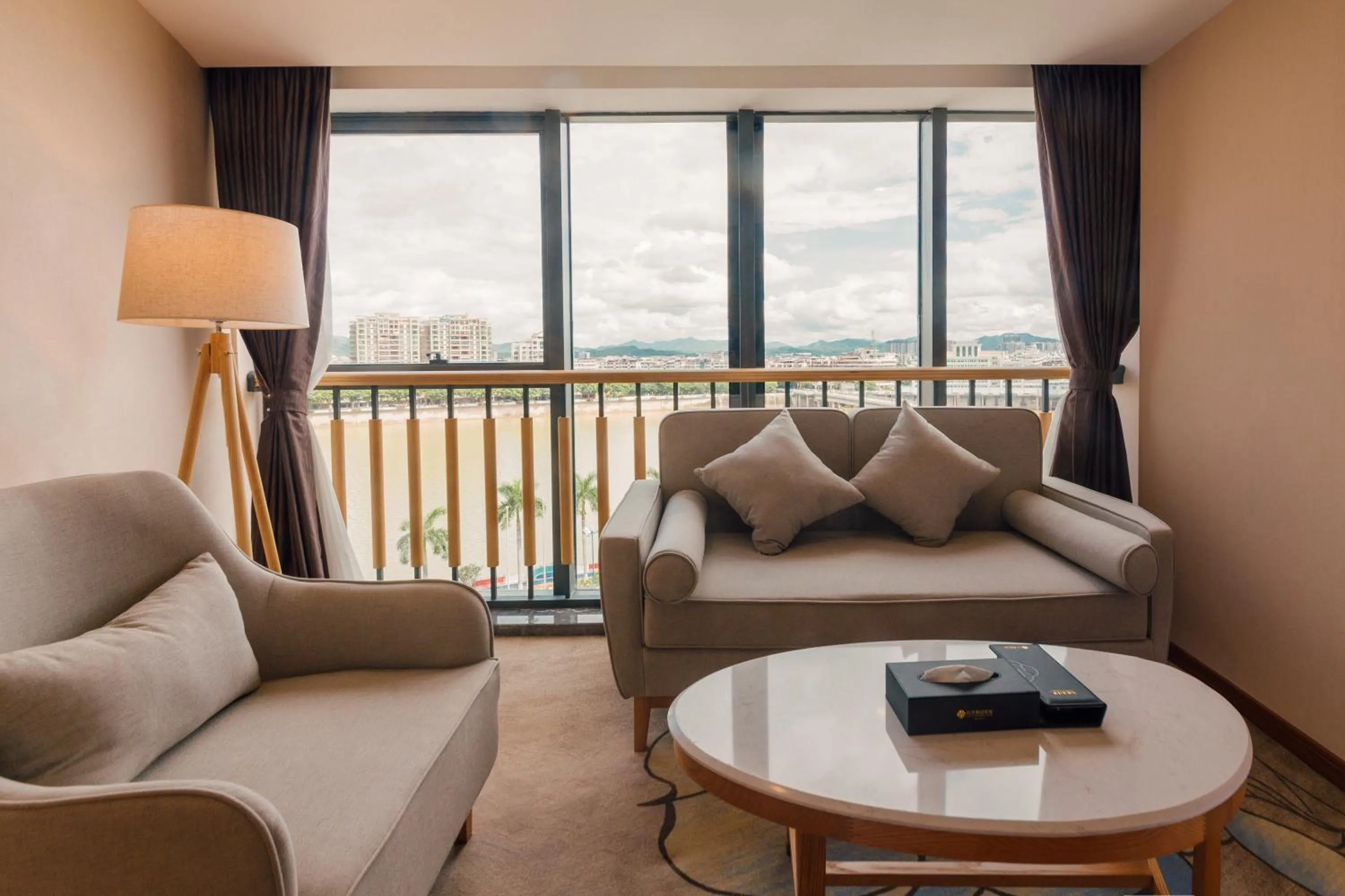 White Swan Guest House MeiZhou