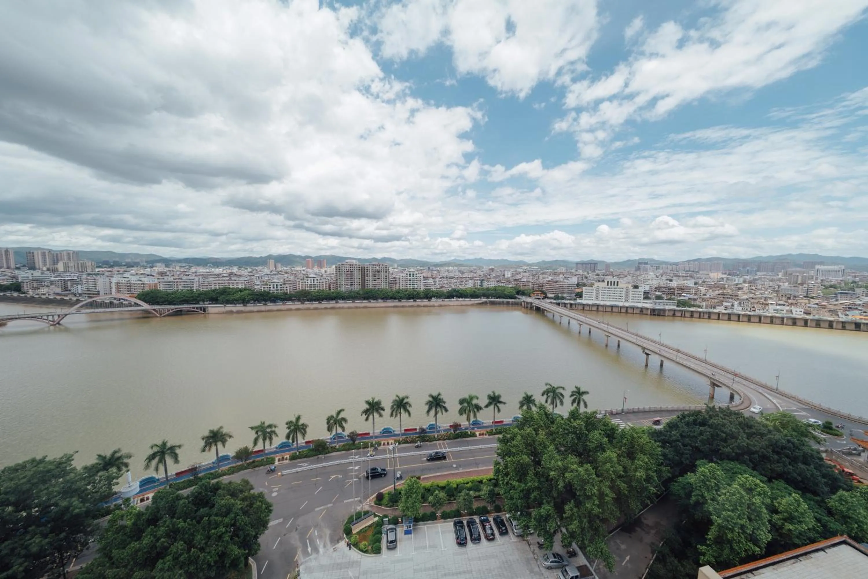 White Swan Guest House MeiZhou