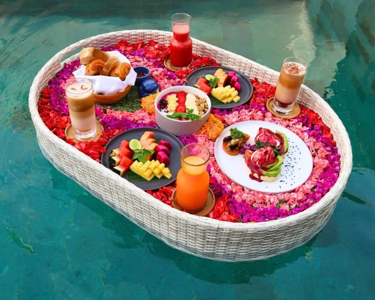 Food and drinks in INSPIRA Seminyak