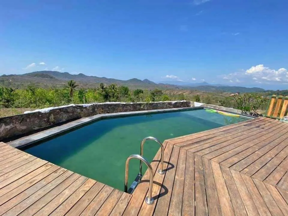 Swimming pool in Balibo Fort Hotel